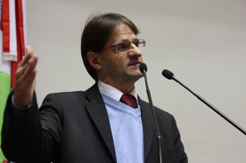 Saretta lamenta veto da presidente no projeto que muda o cálculo das aposentadorias