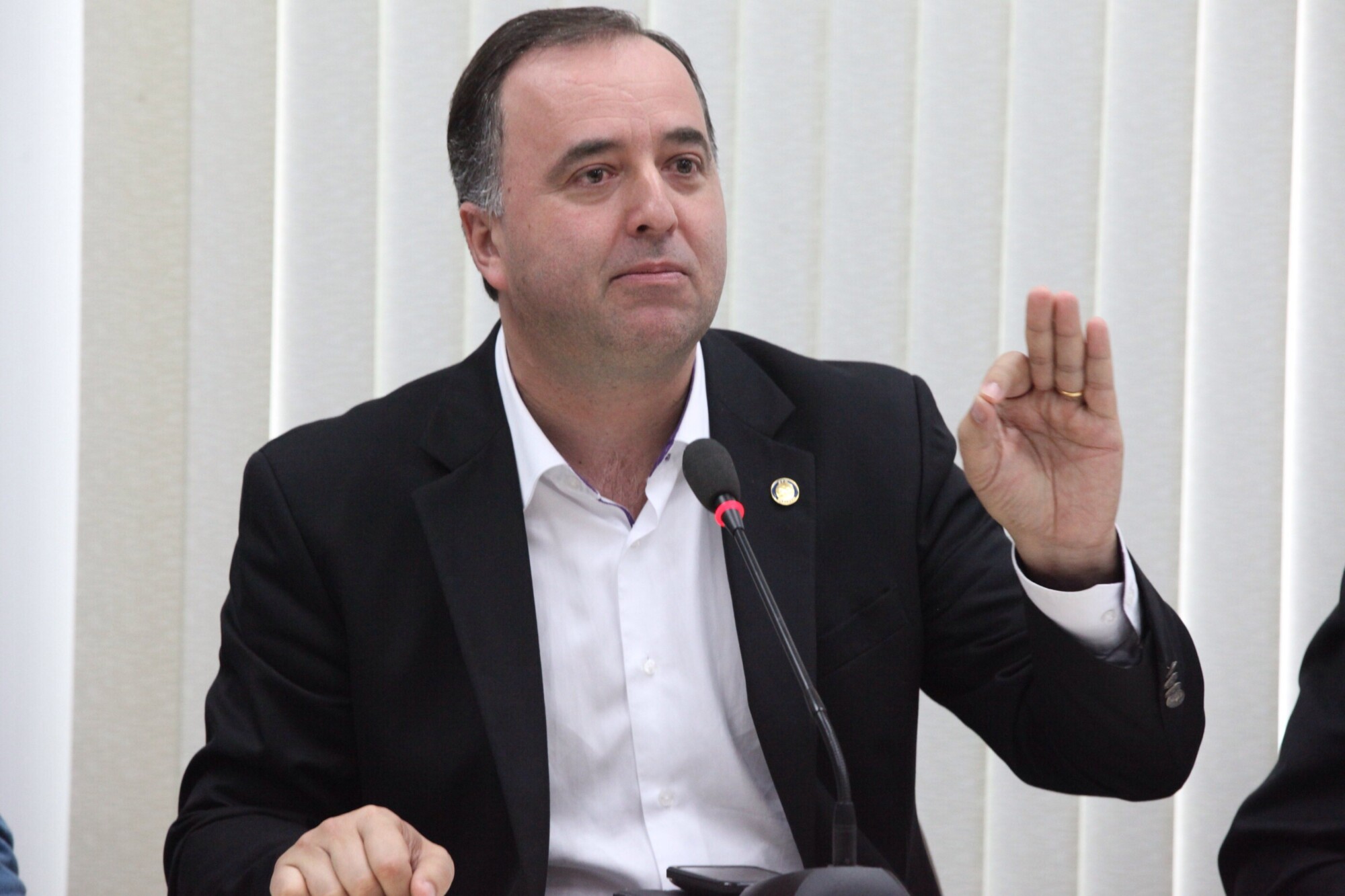 Deputado Kennedy Nunes (PSD) durante Audiência do Orçamento Regionalizado em Itapiranga. Foto: Fábio Queiroz / Agência AL
