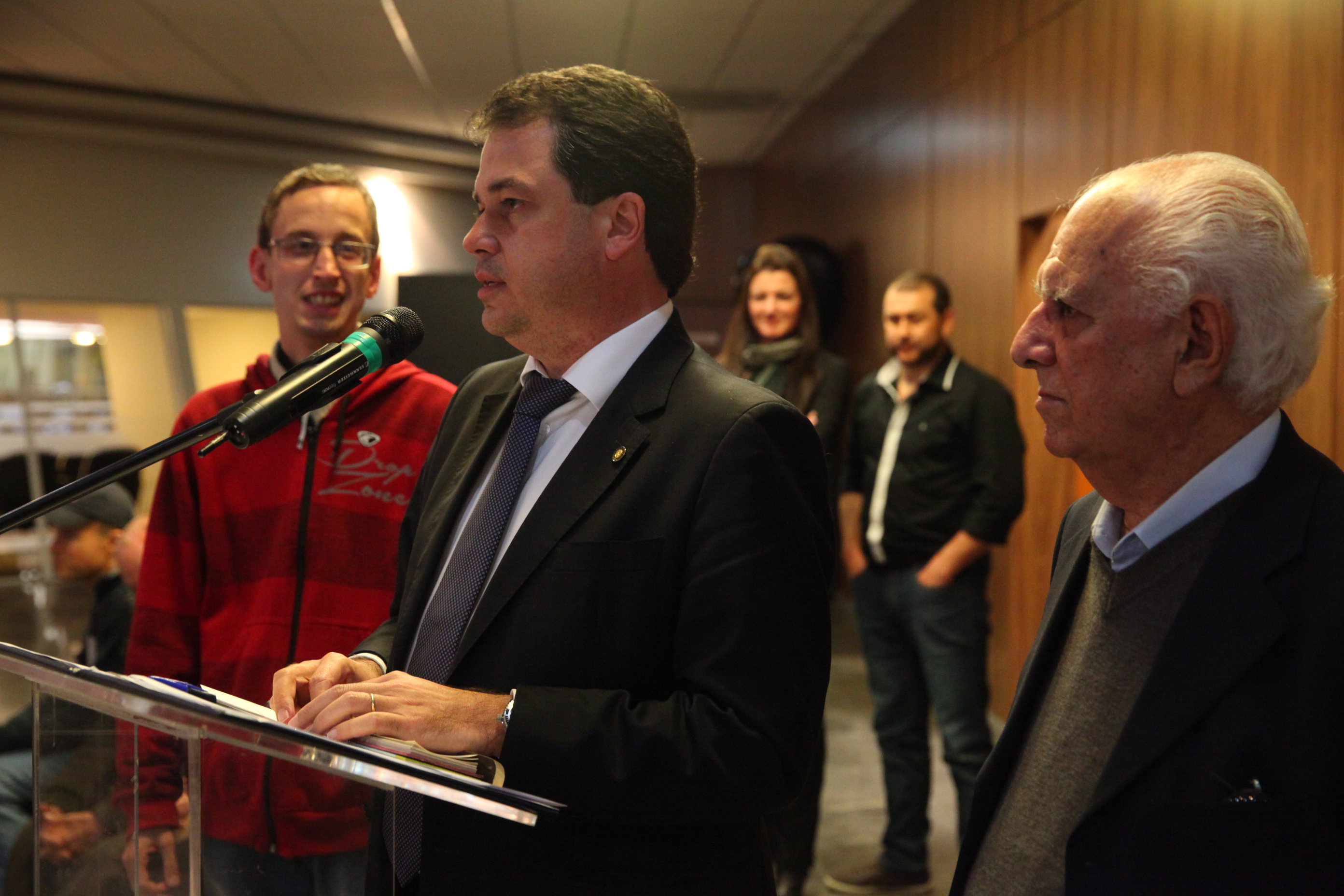 Lançamento dos produtos da COEPAD em parceria com deficientes intelectuais e o artista Luciano Martins. Foto: Eduardo Guedes de OliveiraAgência AL