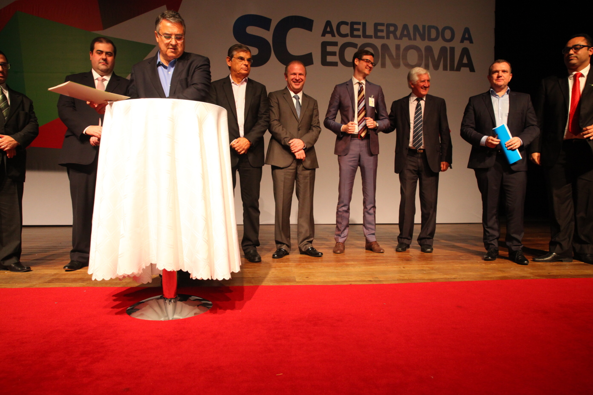 Governo do estado lança o programa SC+Energia com investimento de R$ 5 bilhões