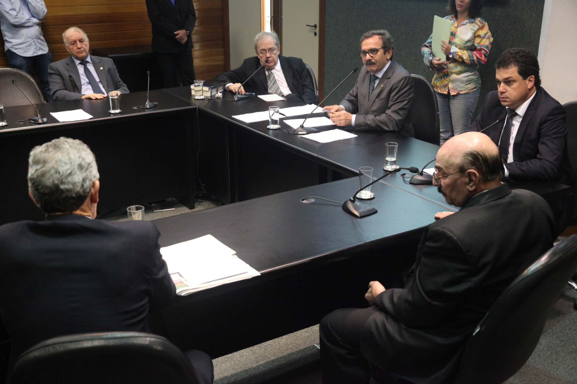 Comissão de Trabalho marca reunião extraordinária para esta quarta-feira