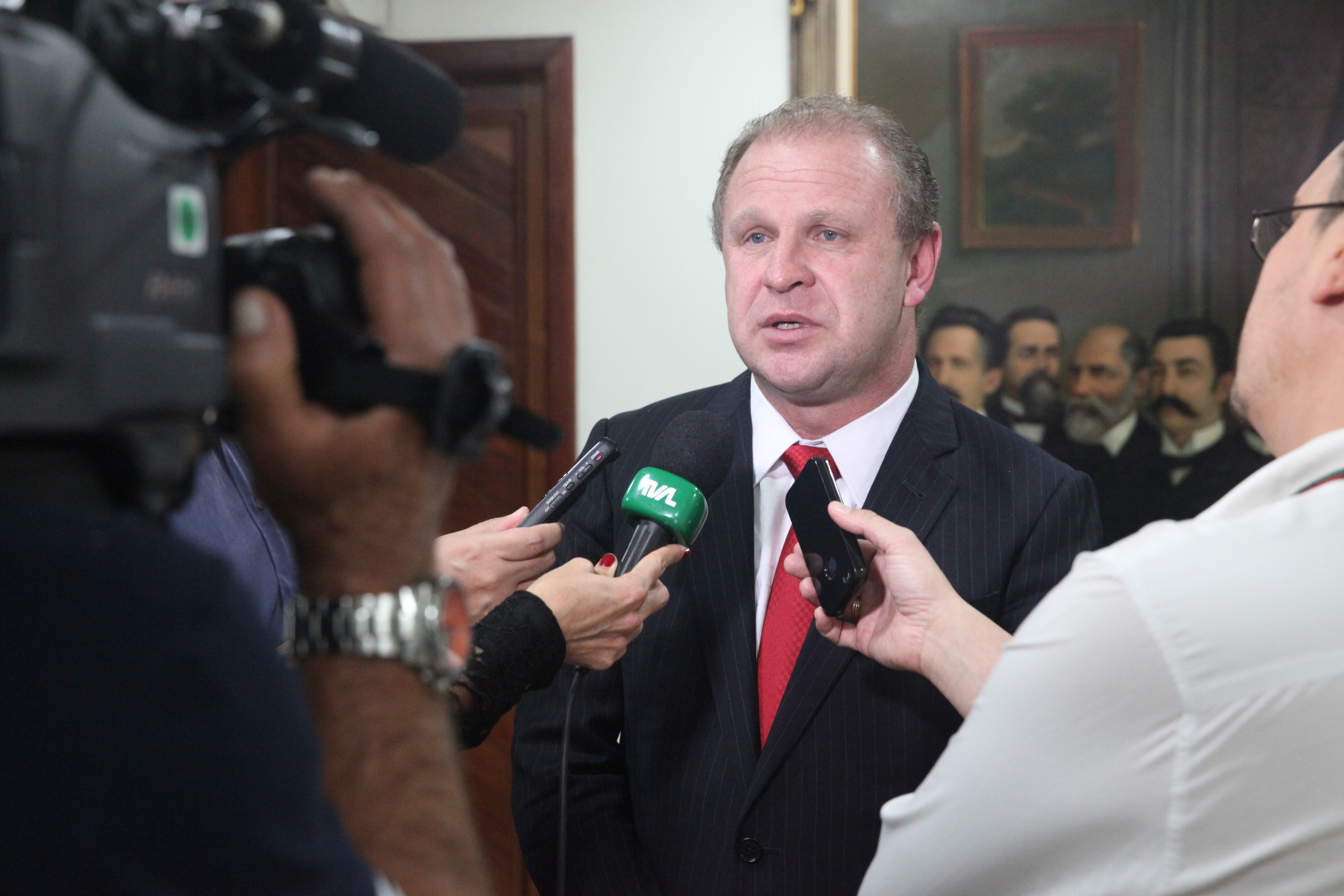 Presidente da Alesc, Gelson Merisio, recebe visita do Presidente da OAB-SC, Tullo Cavallazzi. Foto:  Fábio Queiroz / Agência AL