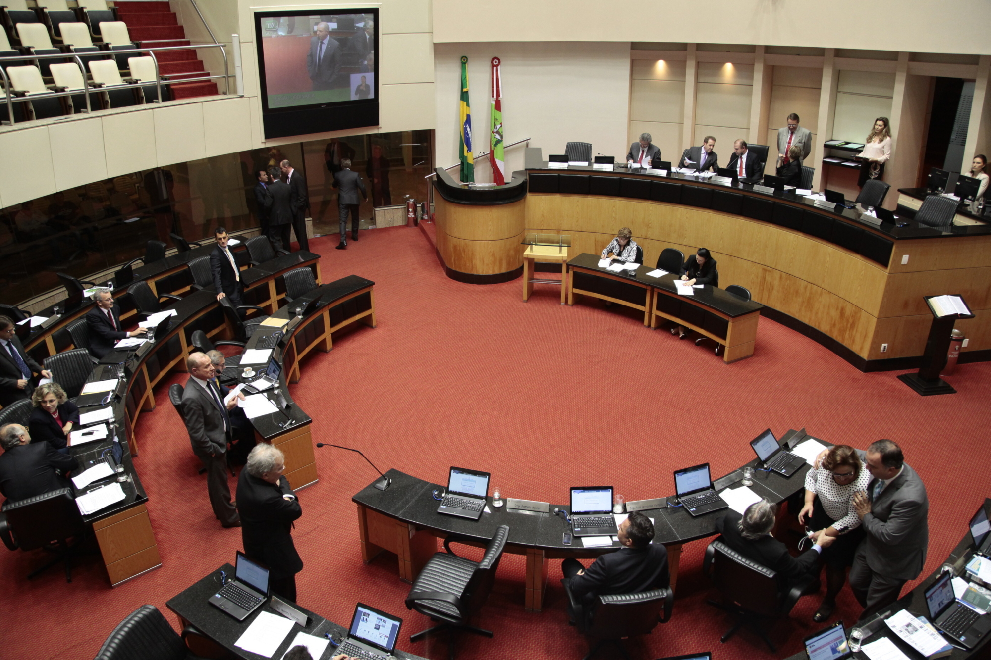 Aprovadas propostas do Parlamento para revisão do Pacto Federativo