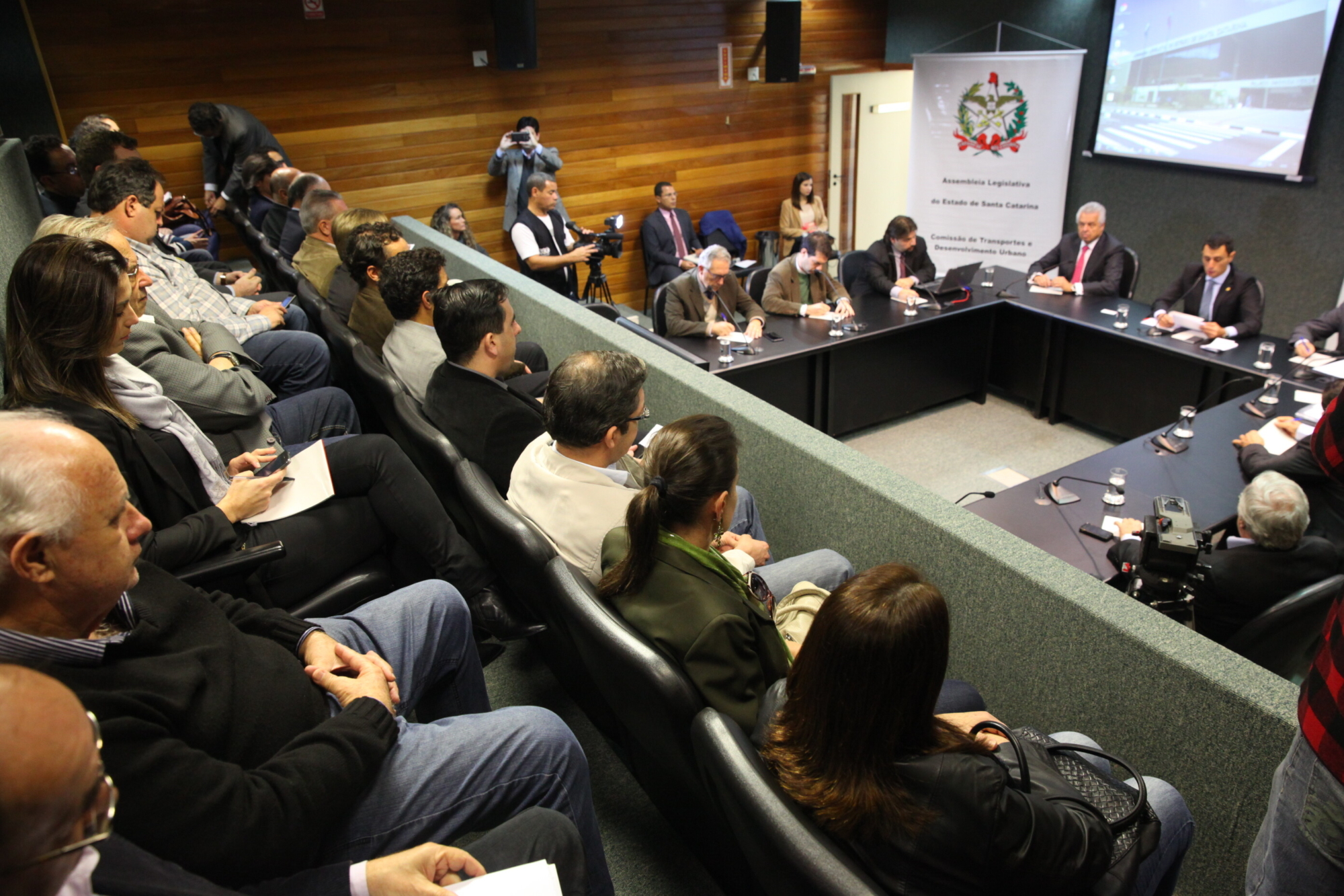 Comissão discute traçado do contorno viário da Grande Florianópolis