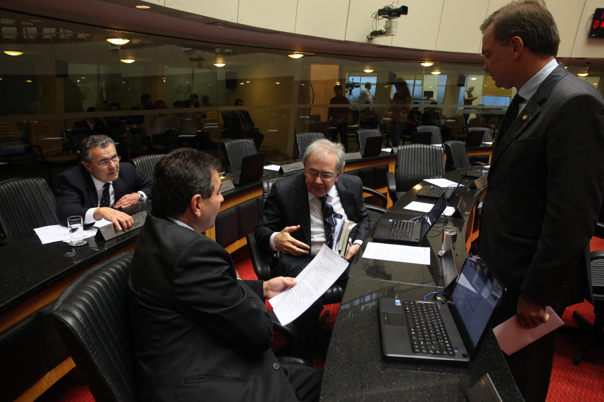 Deputados aprovam PLC que aumenta o número de agentes prisionais em SC
