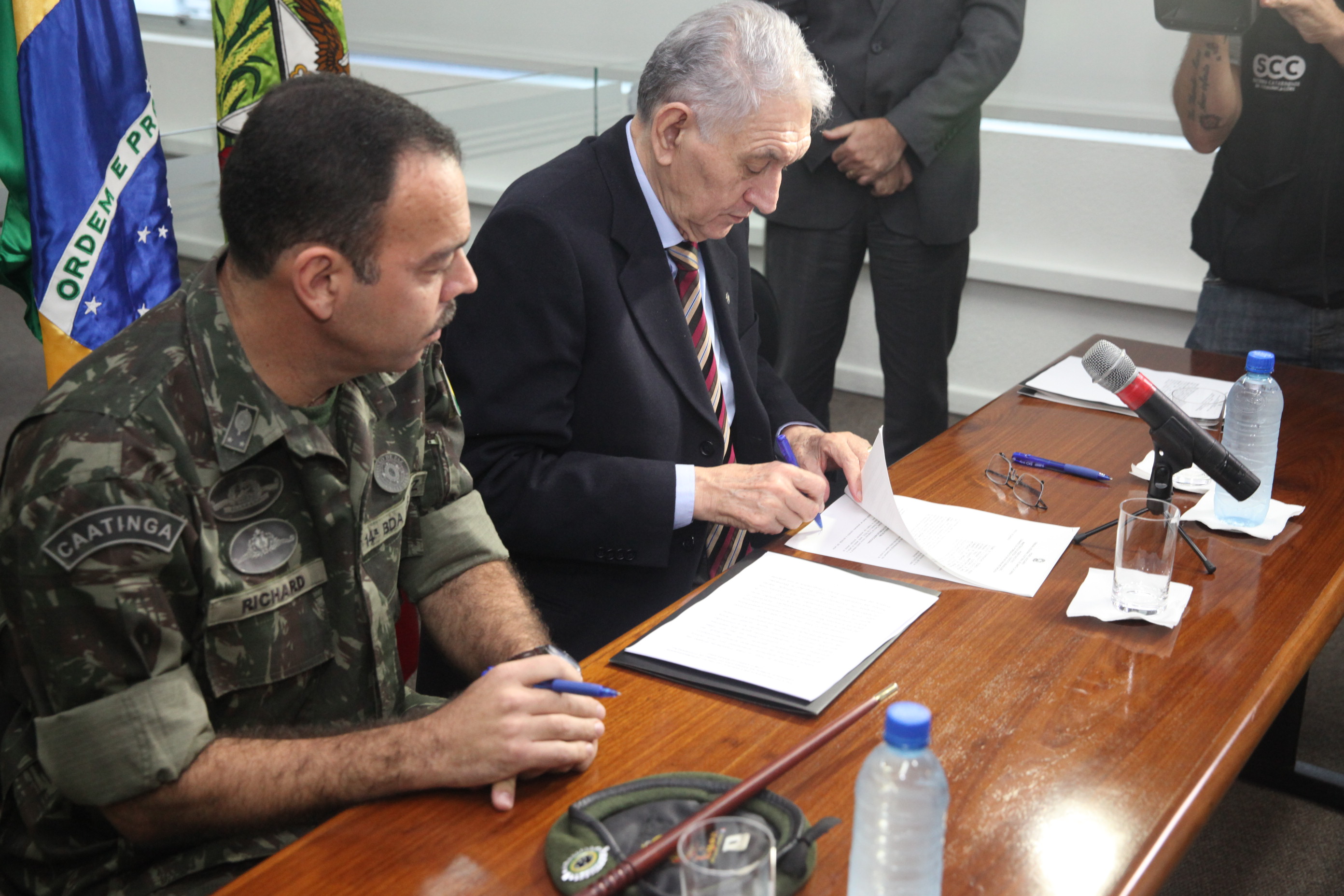 TRE e Exército assinam termo de cooperação para cadastramento biométrico de eleitores. Foto: Fábio Queiroz / Agência AL