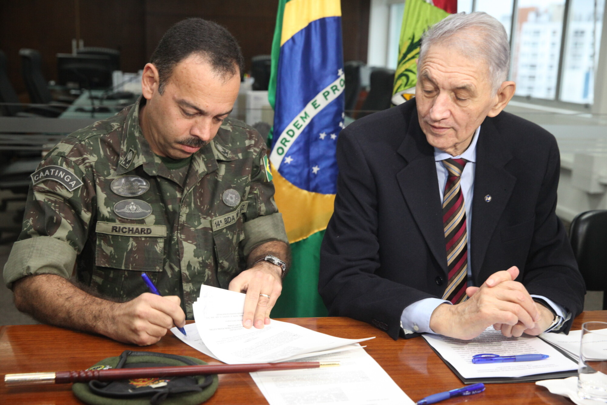 Acordo entre TRE e Exército prevê agilidade no cadastramento biométrico