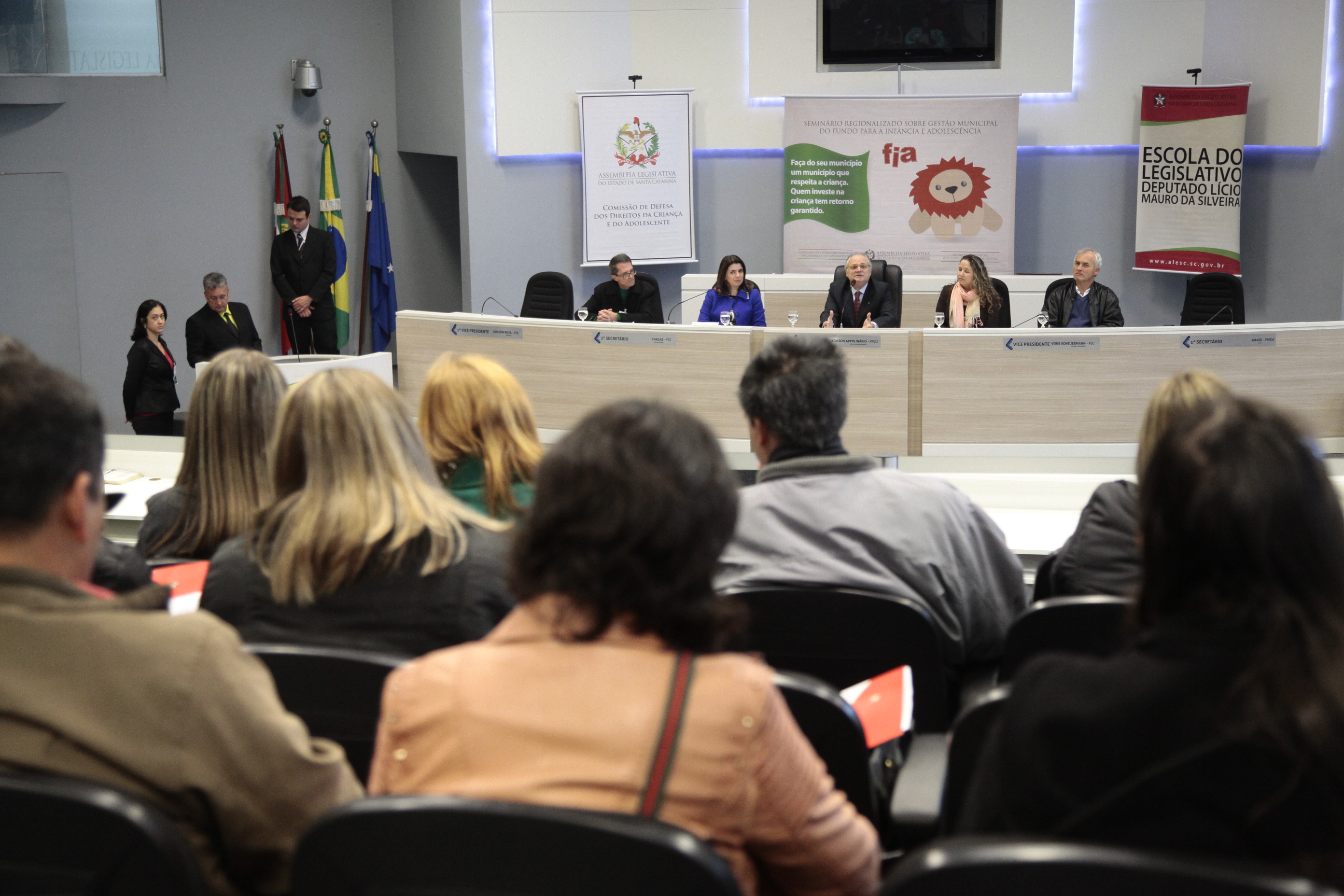 Seminário Regionalizado sobre Gestão Municipal do Fundo para a Infância e Adolescência - FIA. Lages. Foto: Miriam Zomer/Agência AL