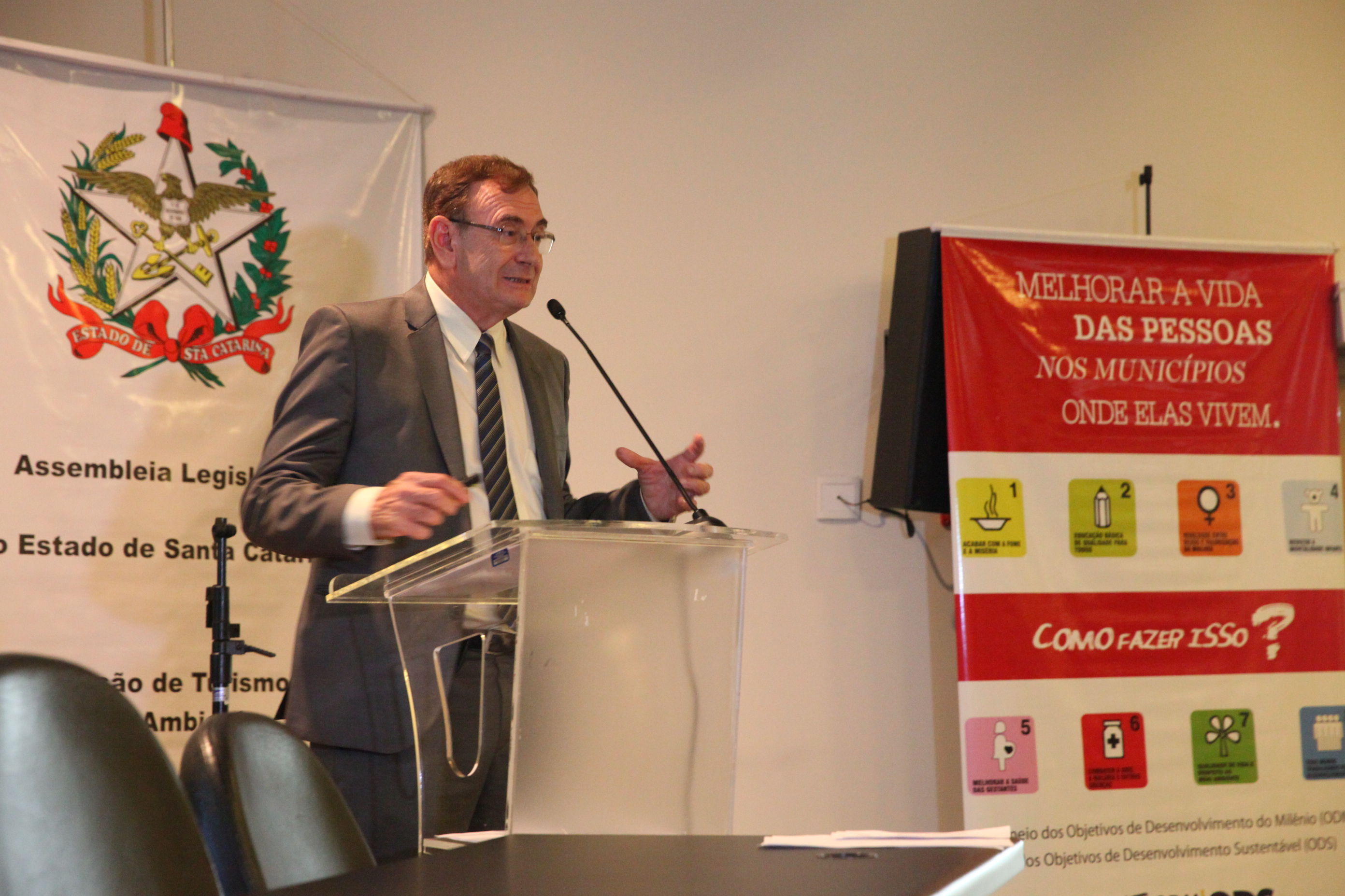 Seminario Saneamento Ambiental Palestrante Francisco Carlos de Castro Lahos Foto Eduardo Guedes de Oliveira / Agência AL