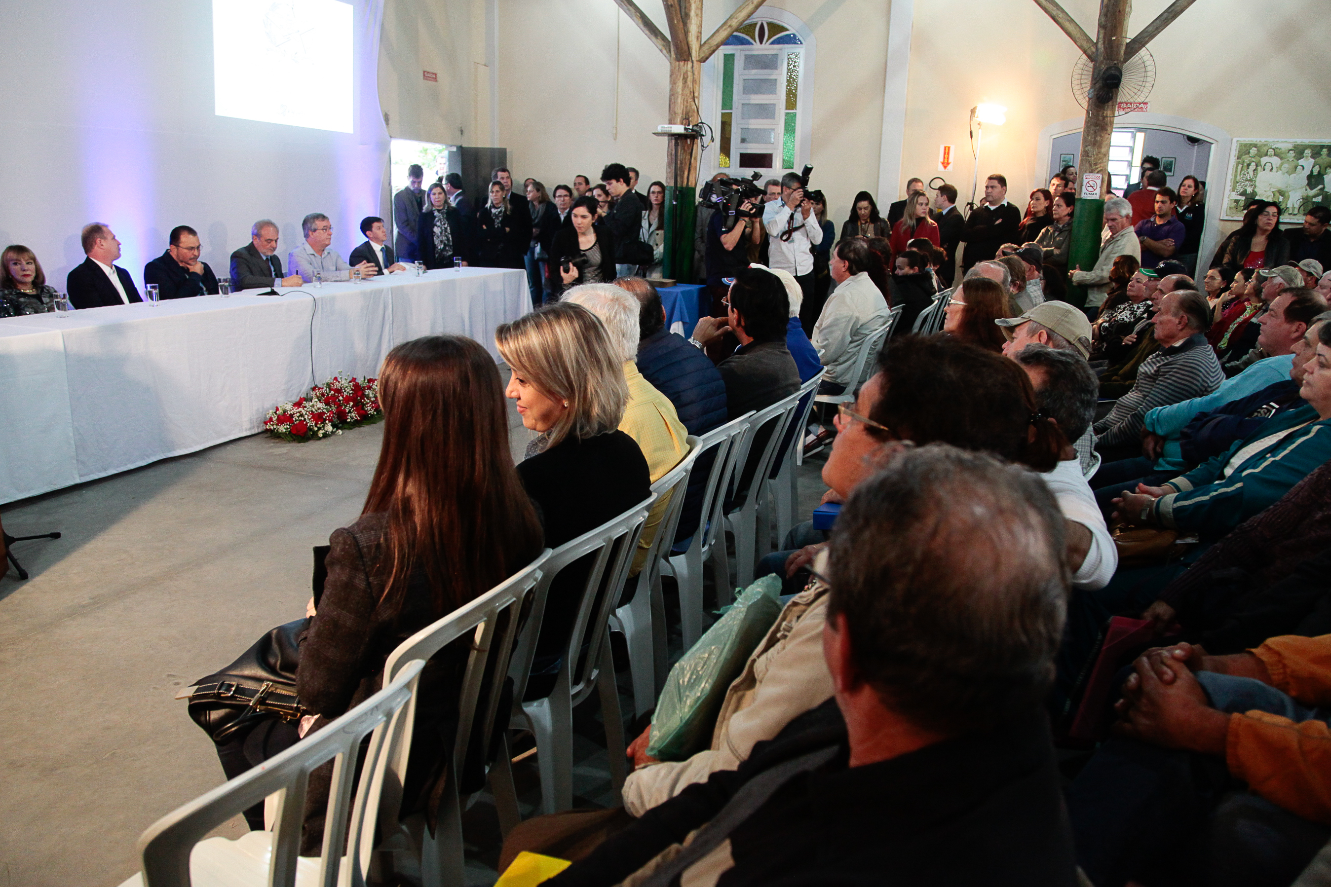 Programa Lar Legal - Praia do Ervino - São Francisco do Sul. Fotos: Miriam Zomer/Agência AL