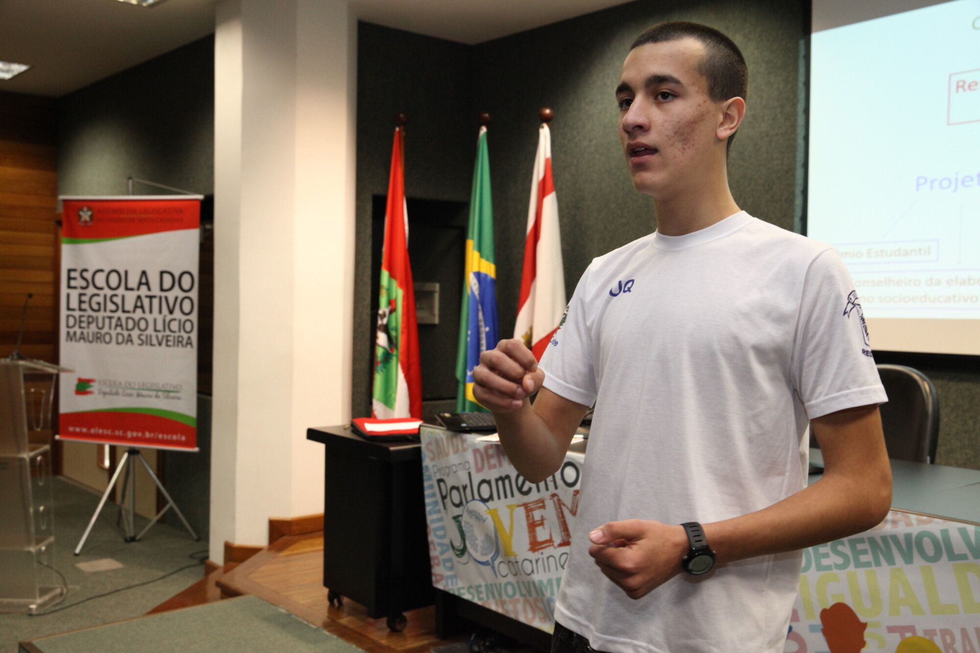 Protagonismo juvenil é tema de palestra do Parlamento Jovem
