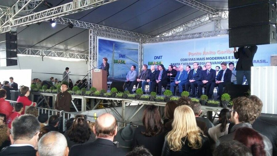 Mota comemora inauguração da Ponte Anita Garibaldi, em Laguna