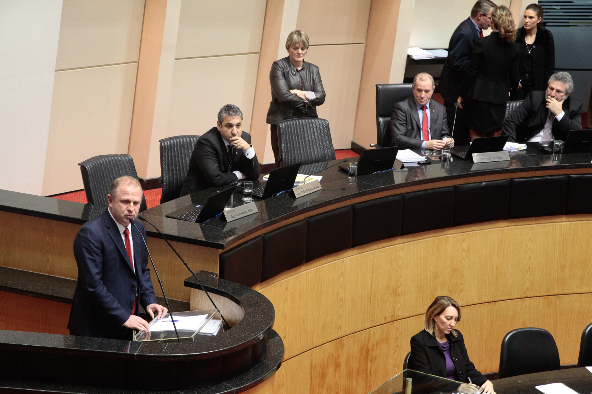 “Retiro a emenda, mas não o debate” diz presidente Merisio sobre Duodécimo