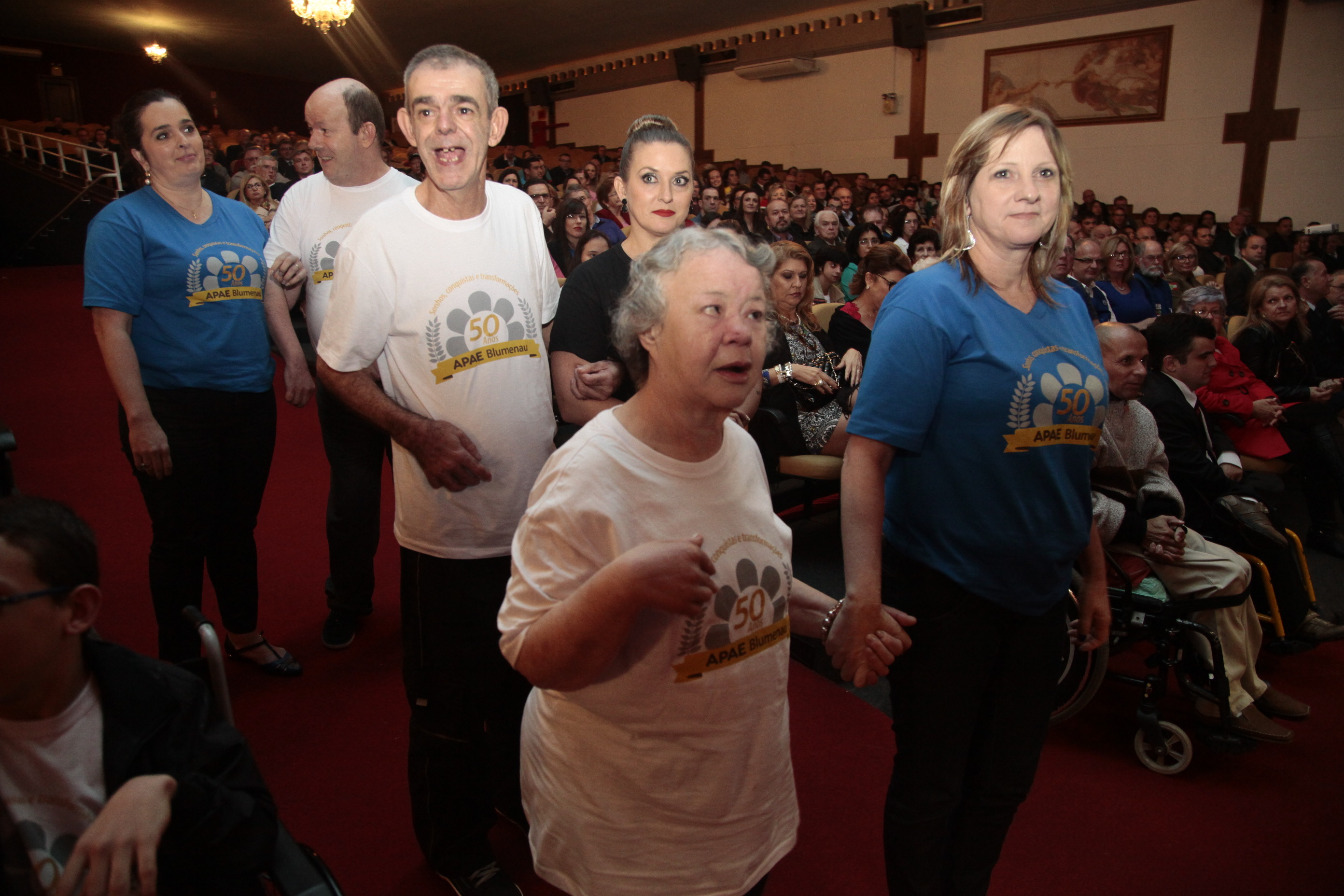 Sessão Solene em homenagem à Associação de Pais e Amigos dos Excepcionais (APAE) de Blumenau pela passagem dos seus 50 anos. Foto: Miriam Zomer/Agência AL