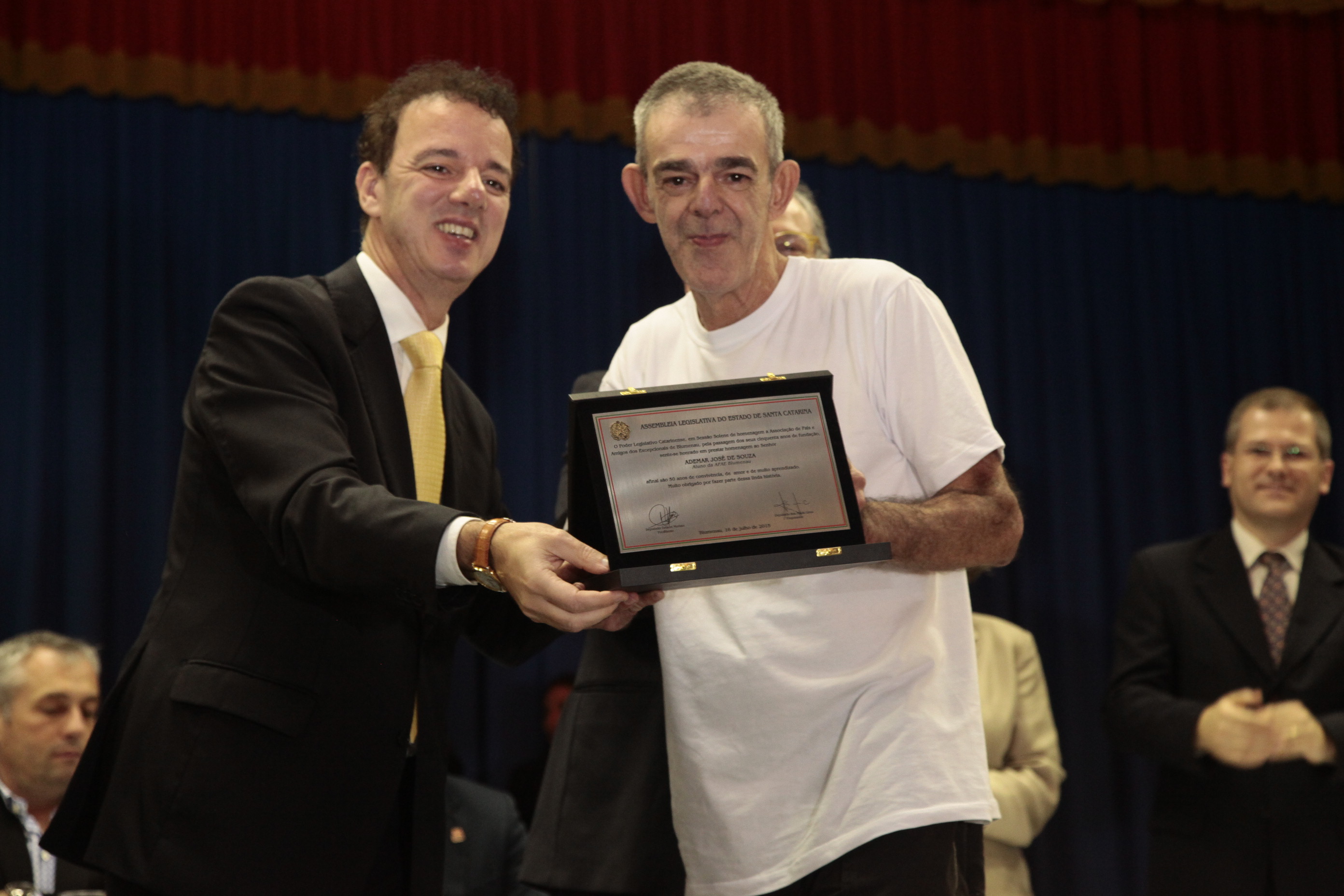 Sessão Solene em homenagem à Associação de Pais e Amigos dos Excepcionais (APAE) de Blumenau pela passagem dos seus 50 anos. Foto: Miriam Zomer/Agência AL