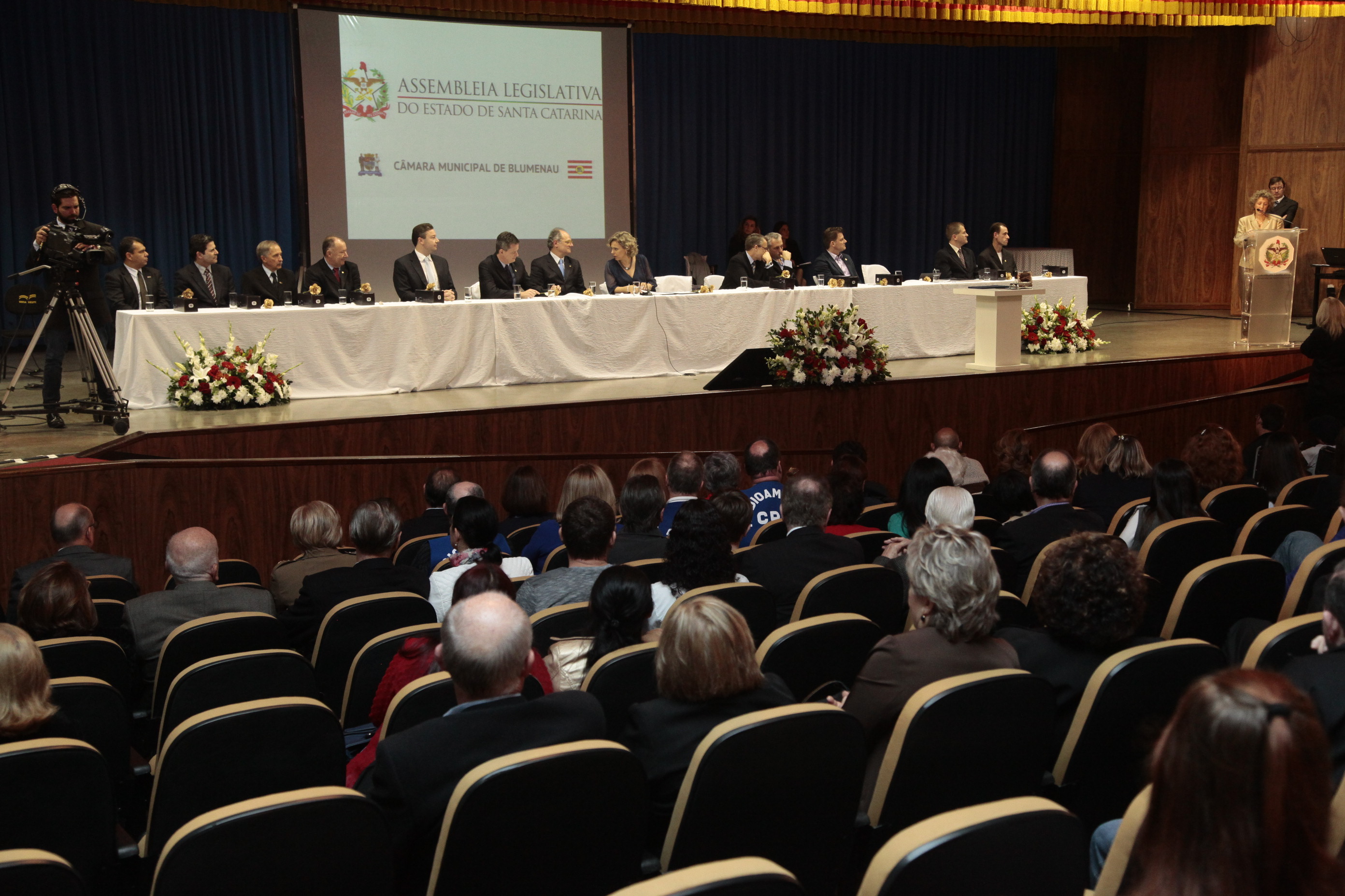 Sessão Solene em homenagem à Associação de Pais e Amigos dos Excepcionais (APAE) de Blumenau pela passagem dos seus 50 anos. Foto: Miriam Zomer/Agência AL