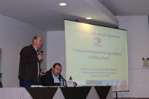 Zé Milton ministra palestra sobre políticas públicas para a agricultura