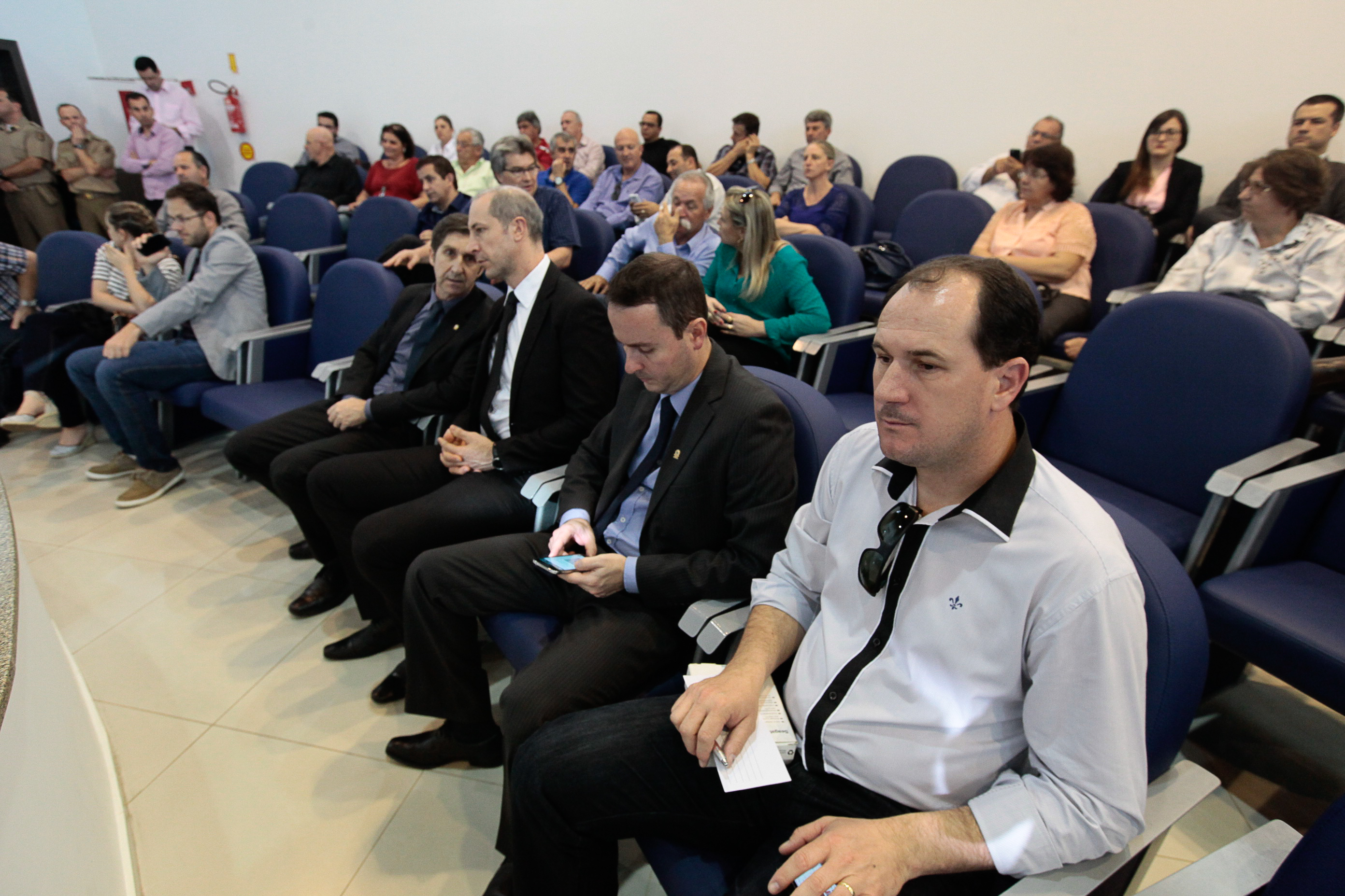Audiência Pública Regional para o Plano Plurianual 2016-2019 e Lei Orçamentária Anual (LOA) 2016, no município de Araranguá. Foto: Miriam Zomer/Agência AL