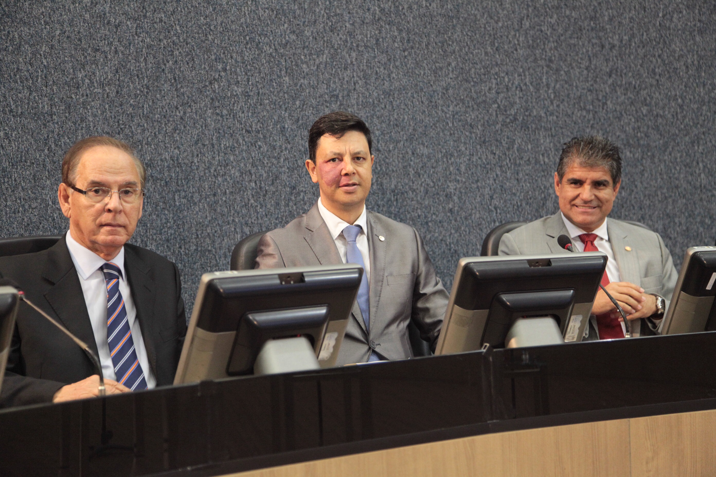 Escola do Legislativo - Formação de Agentes Públicos e Políticos -