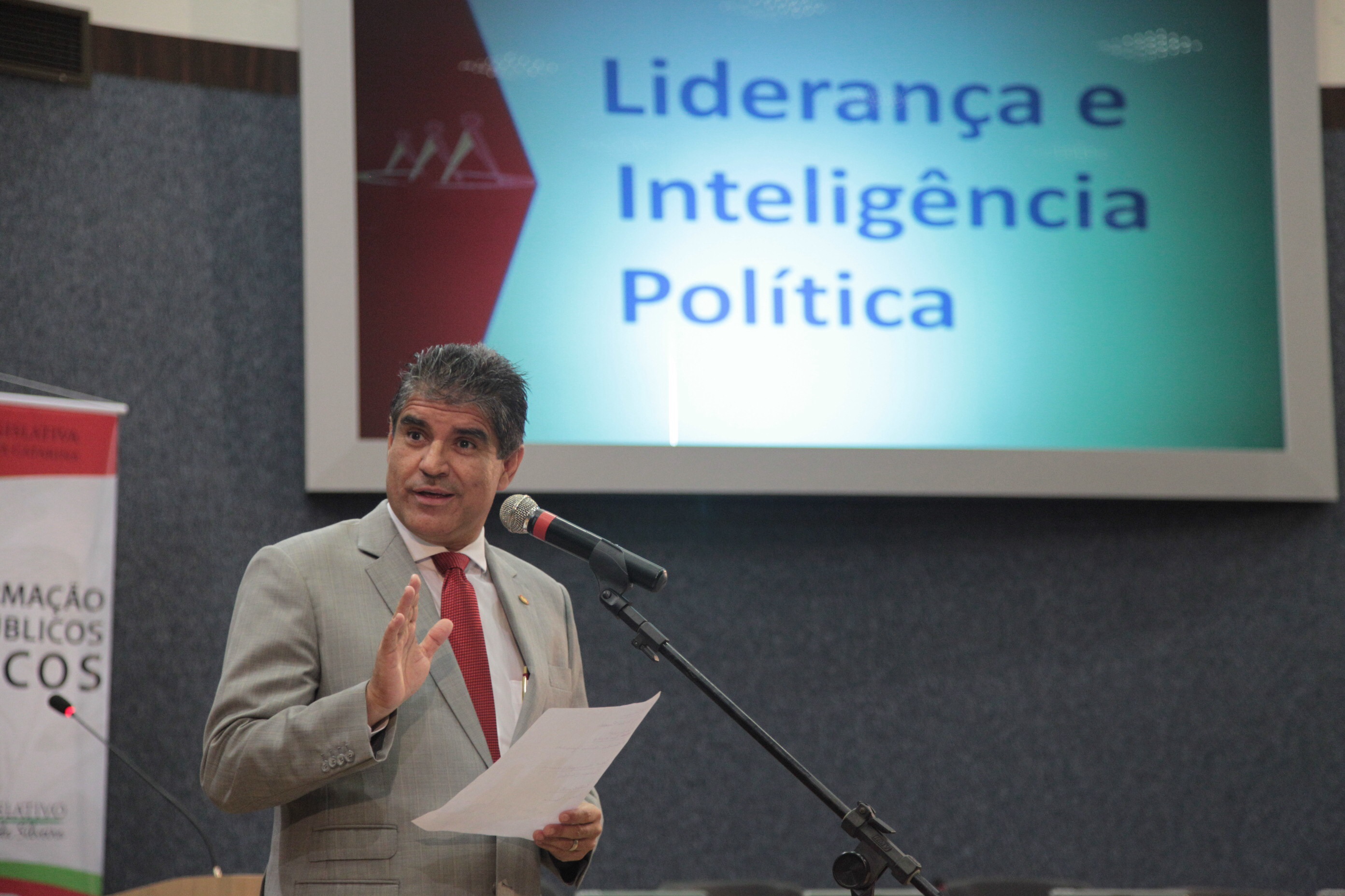 Escola do Legislativo - Formação de Agentes Públicos e Políticos - Jamil Albuquerque