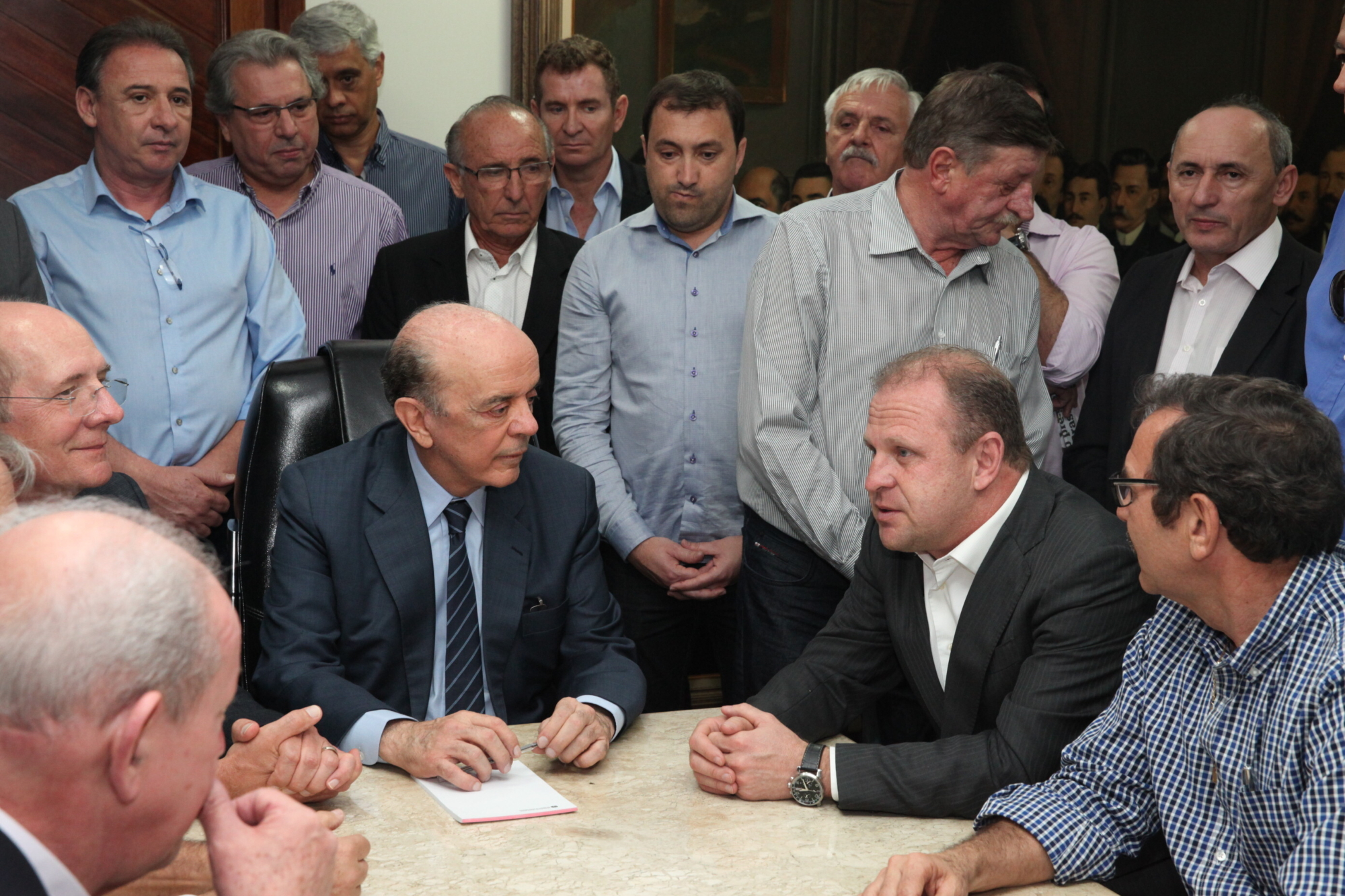 Senador José Serra visita Assembleia Legislativa de SC