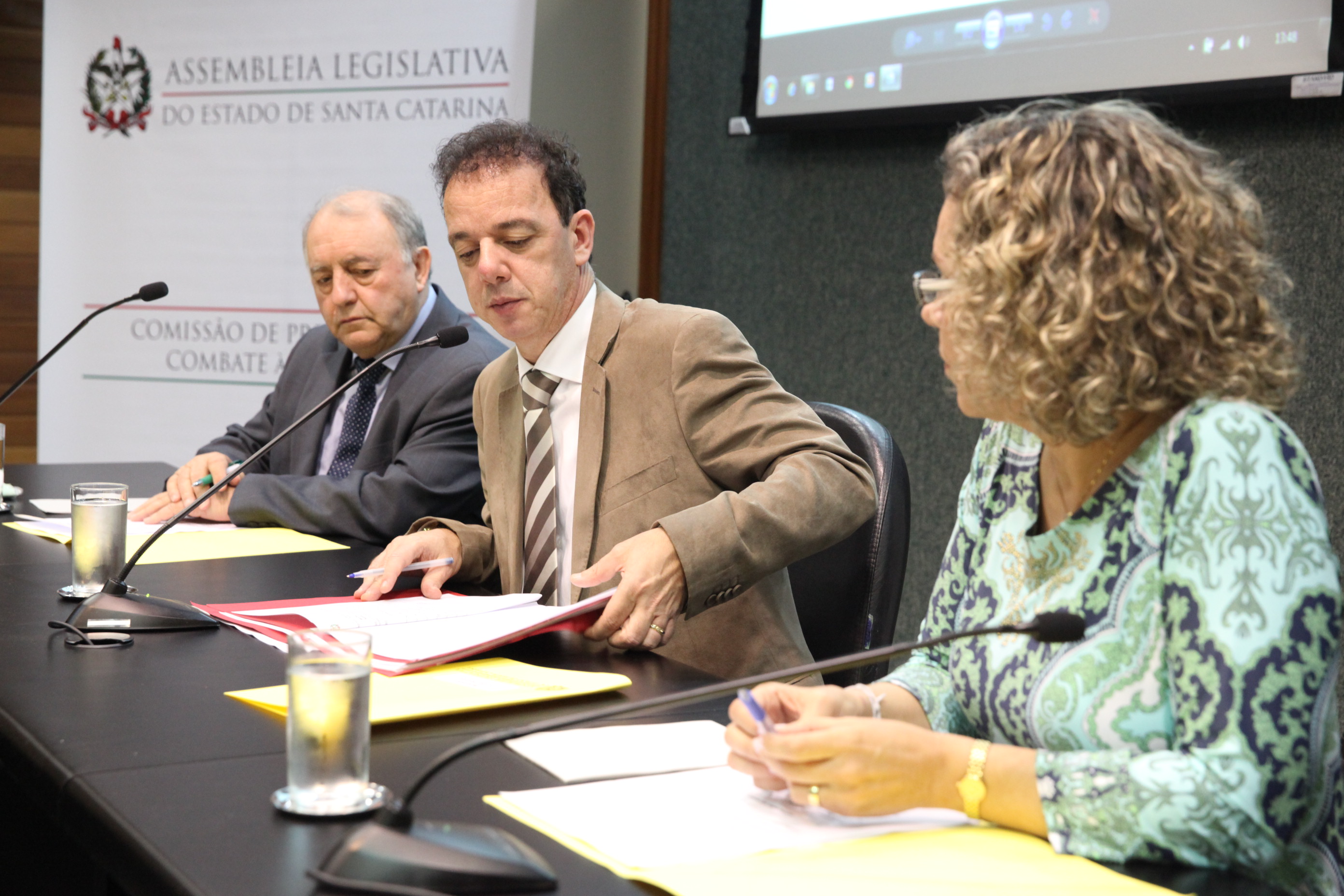 Reunião da Comissão de Prevenção e Combate às Drogas. Foto: Fábio Queiroz / Agência AL
