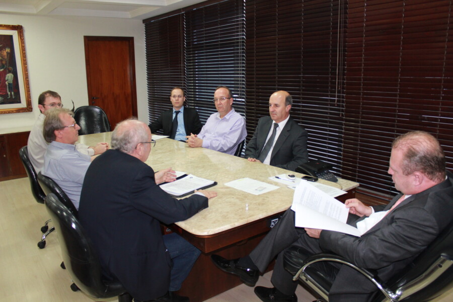 Deputado Zé Milton em reunião na presidência da Alesc
