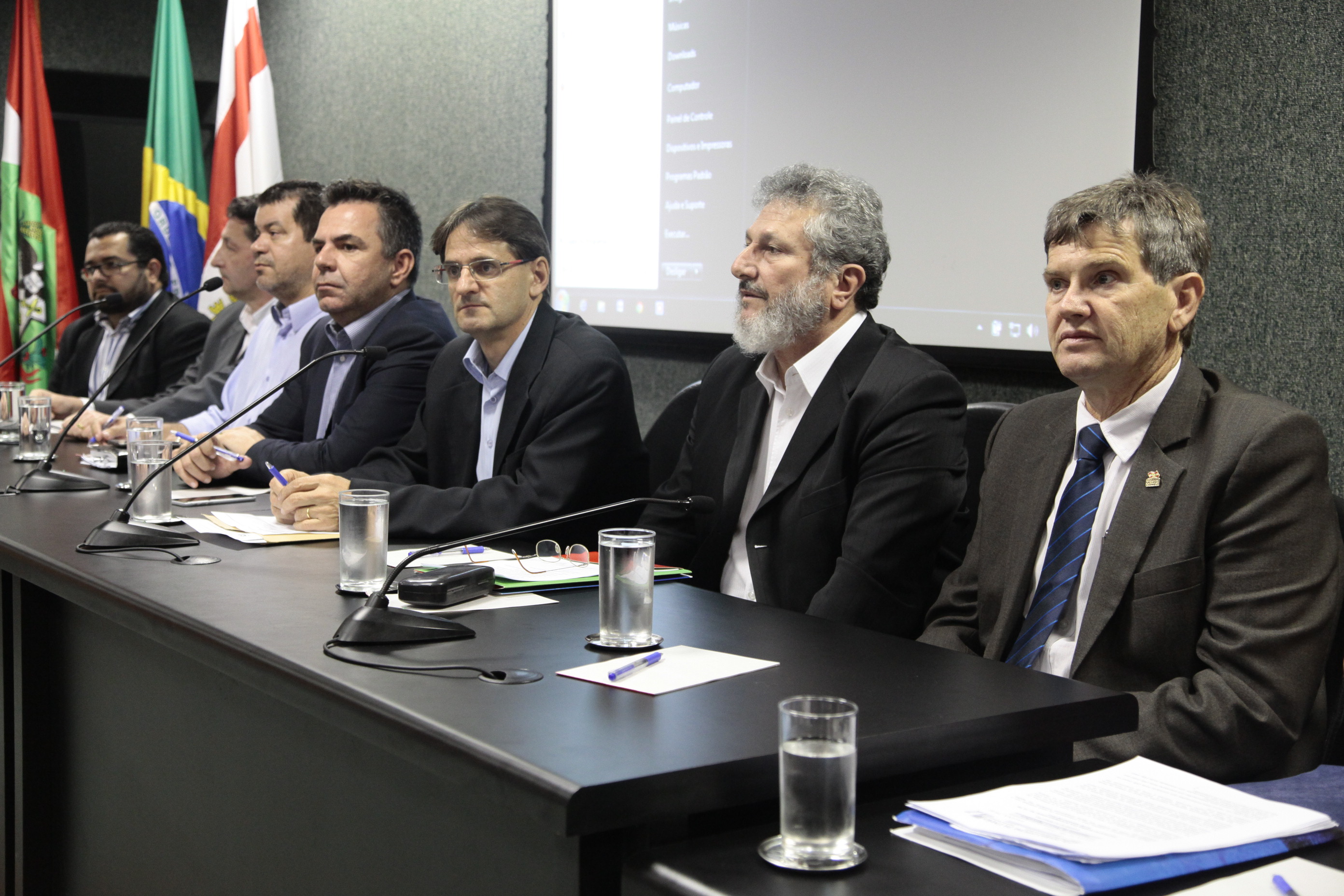 Audiência Pública para discutir os problemas relacionados à atividade pesqueira e aquícola. Fotos: Miriam Zomer/Agência AL