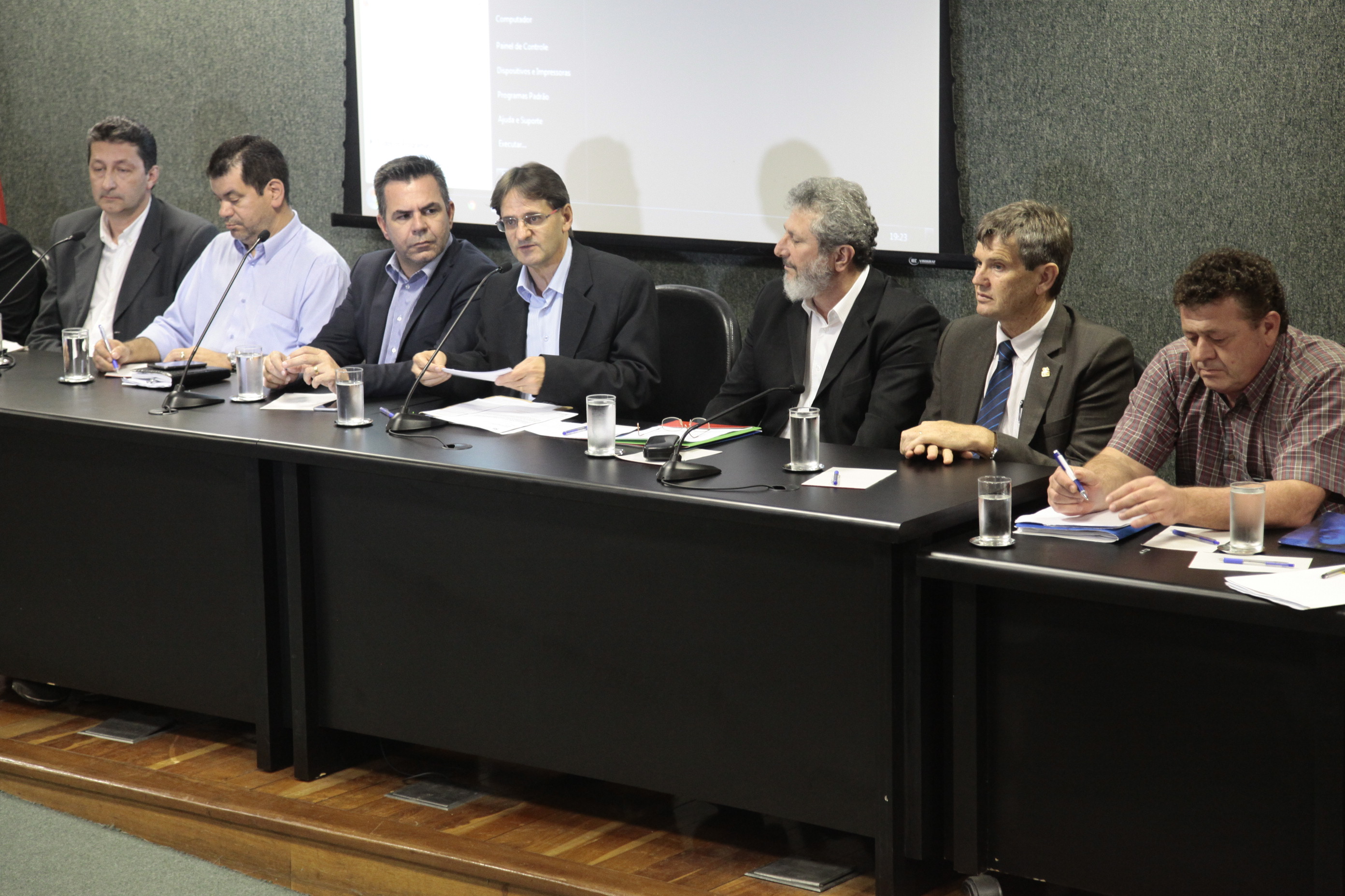 Audiência Pública para discutir os problemas relacionados à atividade pesqueira e aquícola. Fotos: Miriam Zomer/Agência AL