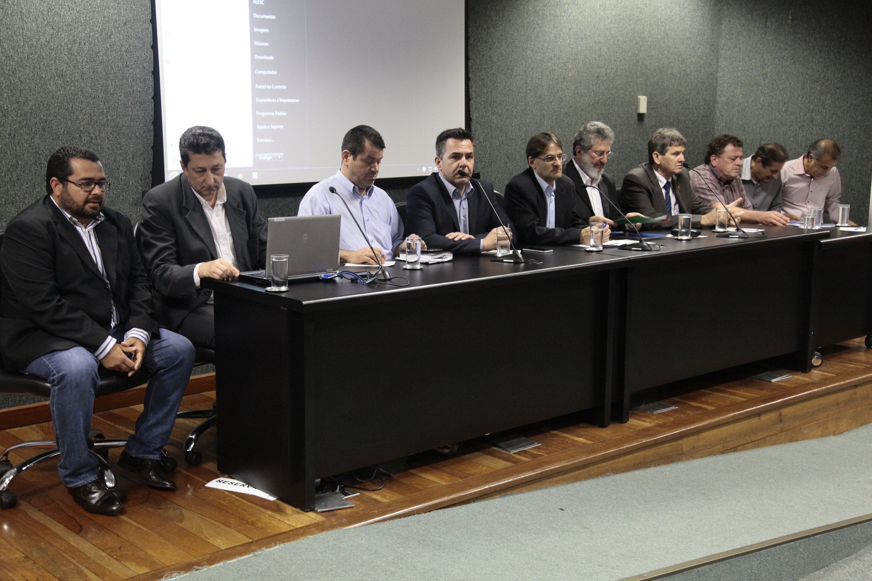 Audiência Pública para discutir os problemas relacionados à atividade pesqueira e aquícola. Fotos: Miriam Zomer/Agência AL