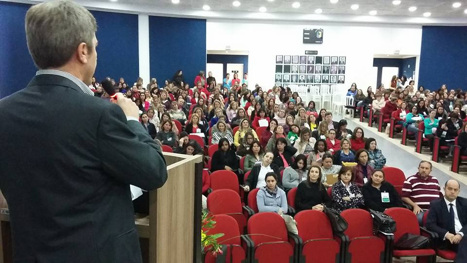 Seminário Descentralizado de Conscientização sobre o Autismo em Fraiburgo.
