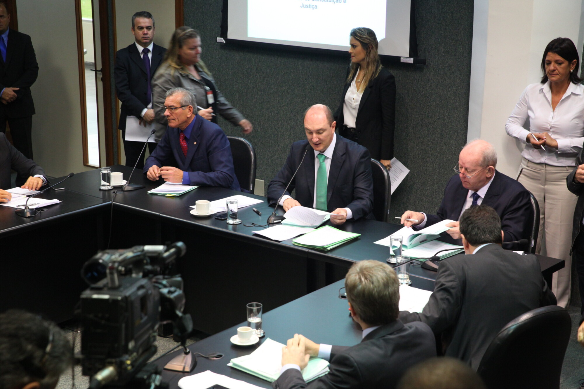 CCJ acata PEC que destina à Udesc 20% das sobras do duodécimo