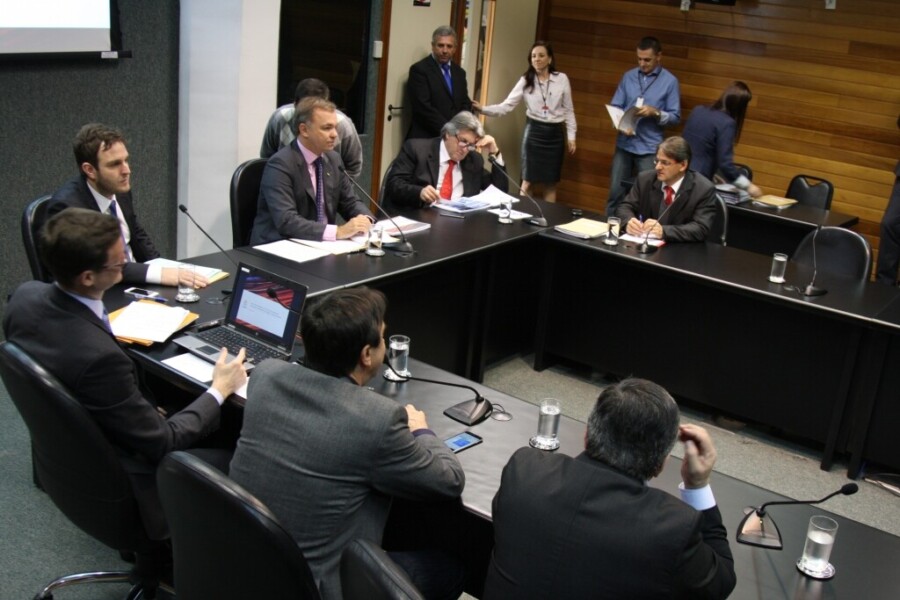 Deputado Neodi Saretta na reunião da Comissão de Turismo e Meio Ambiente FOTO: Yuri Santos/Agência AL