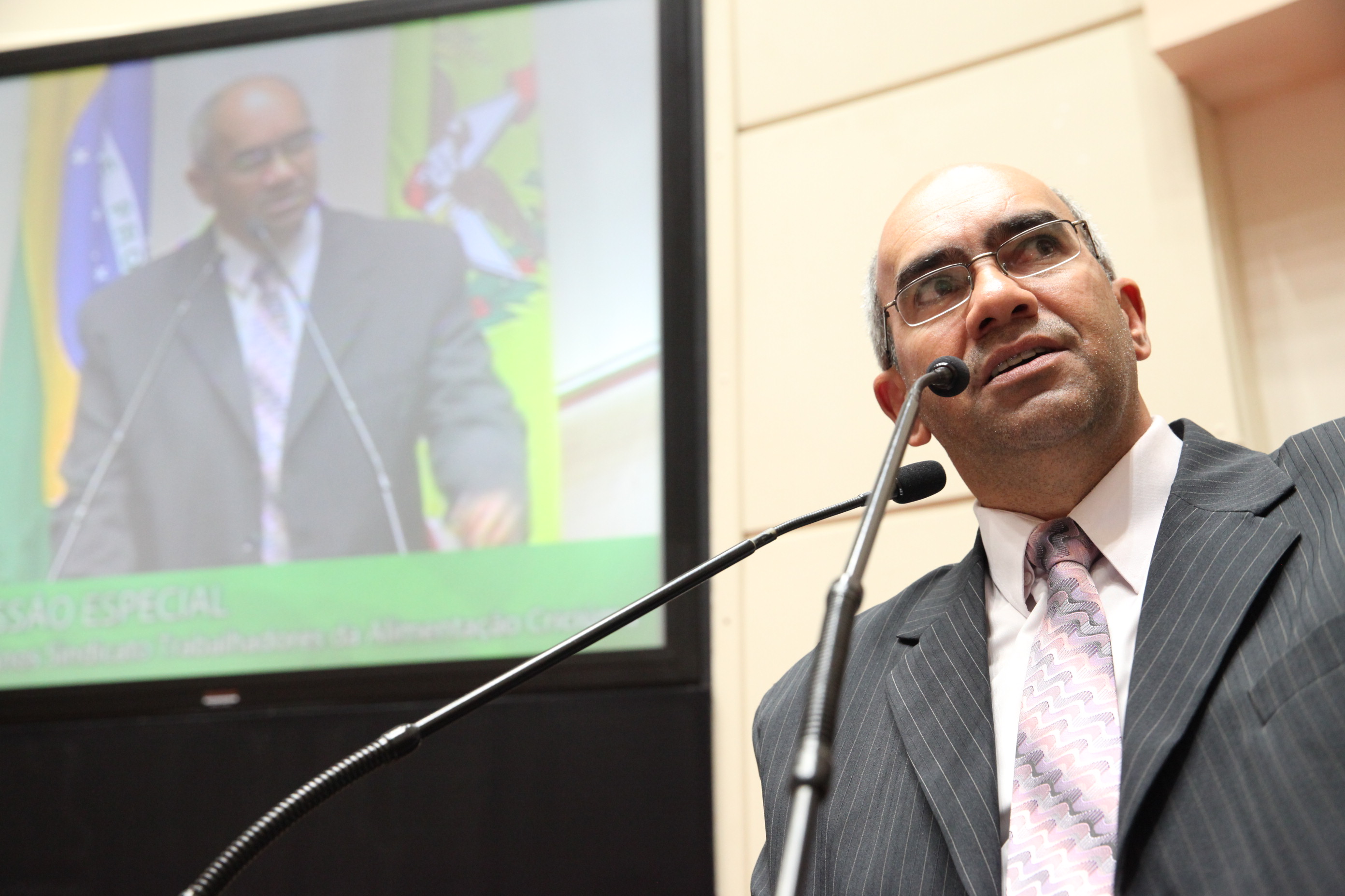 Ernane Garcia. Sessão Especial em homenagem ao Sindicato dos Trabalhadores da Indústria da Alimentação de Criciúma. Foto: Fábio Queiroz / Agência AL