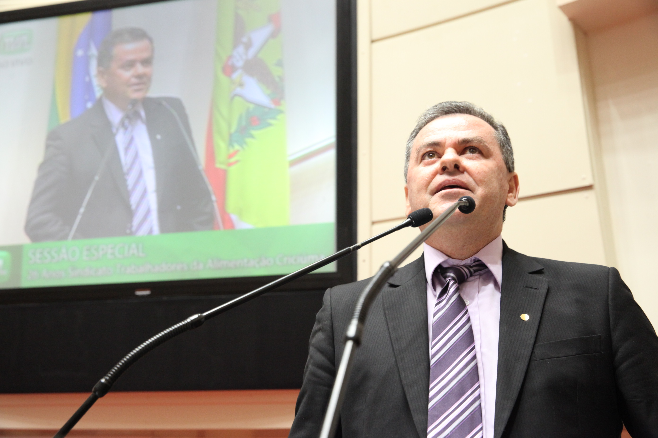 Célio Alves. Sessão Especial em homenagem ao Sindicato dos Trabalhadores da Indústria da Alimentação de Criciúma. Foto: Fábio Queiroz / Agência AL
