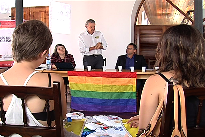 Escola do Legislativo promove seminário para público LGBT
