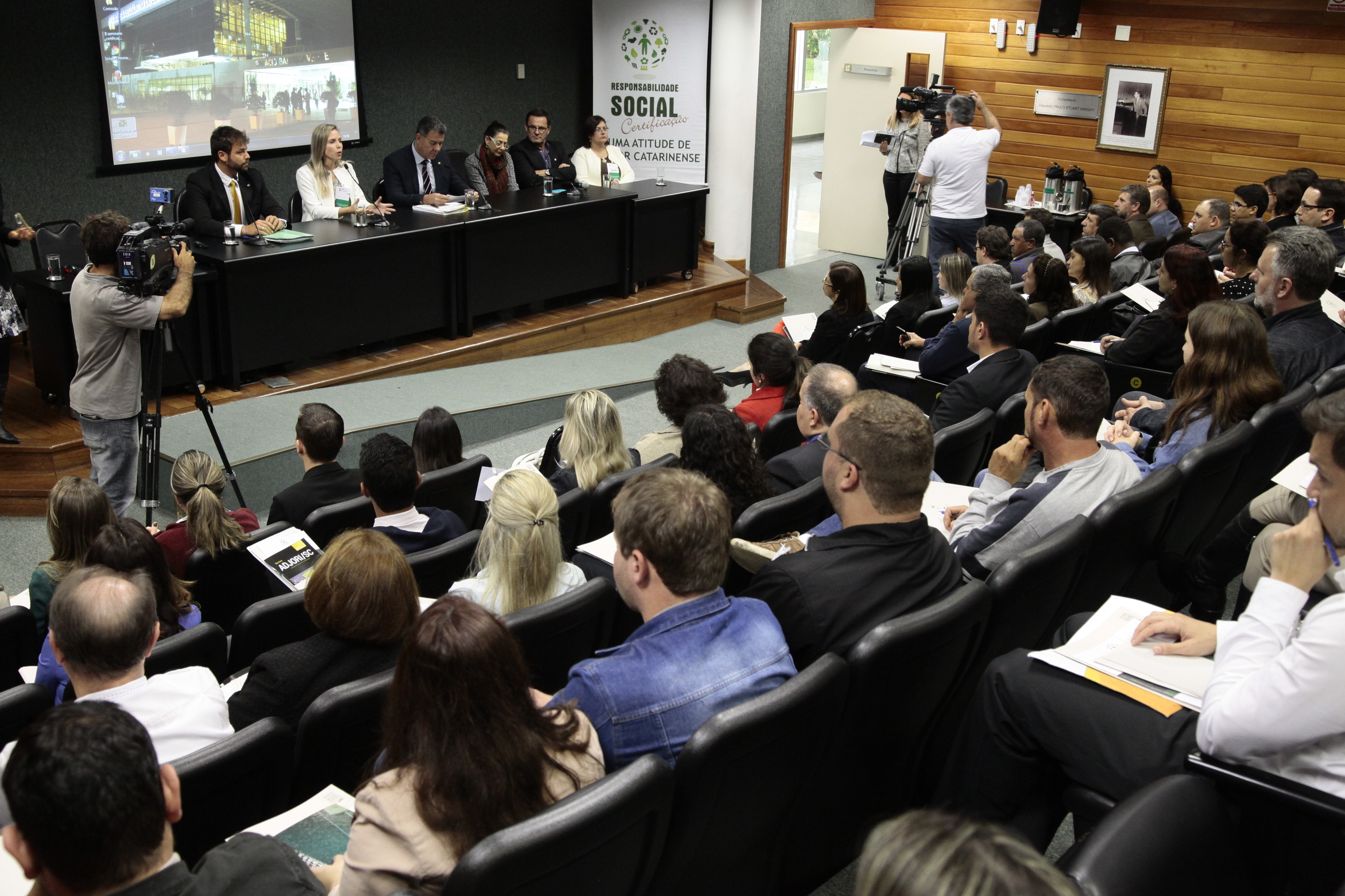 II Seminário de Certificação de Responsabilidade Social - Uma Atitude de Valor Catarinense. Foto: Miriam Zomer/Agência AL