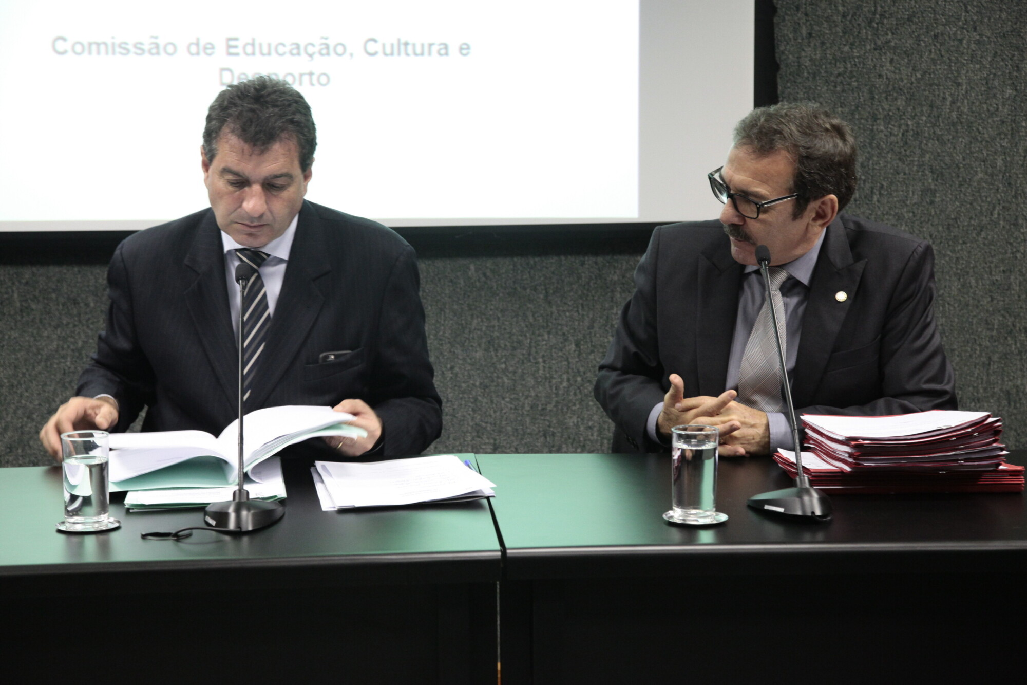 Deputados Valdir Cobalchini, presidente da comissão, e Serafim Venzon