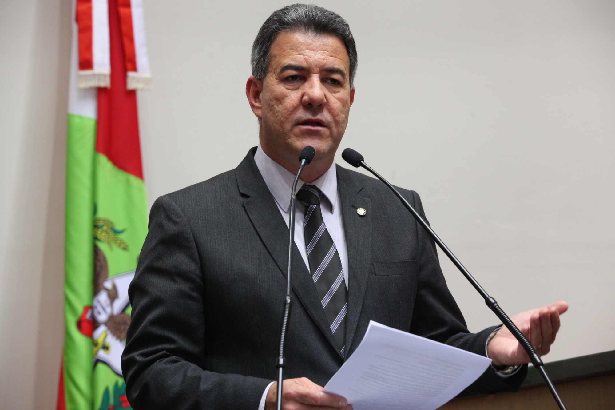 Deputado defende PEC que busca ampliar arrecadação dos municípios