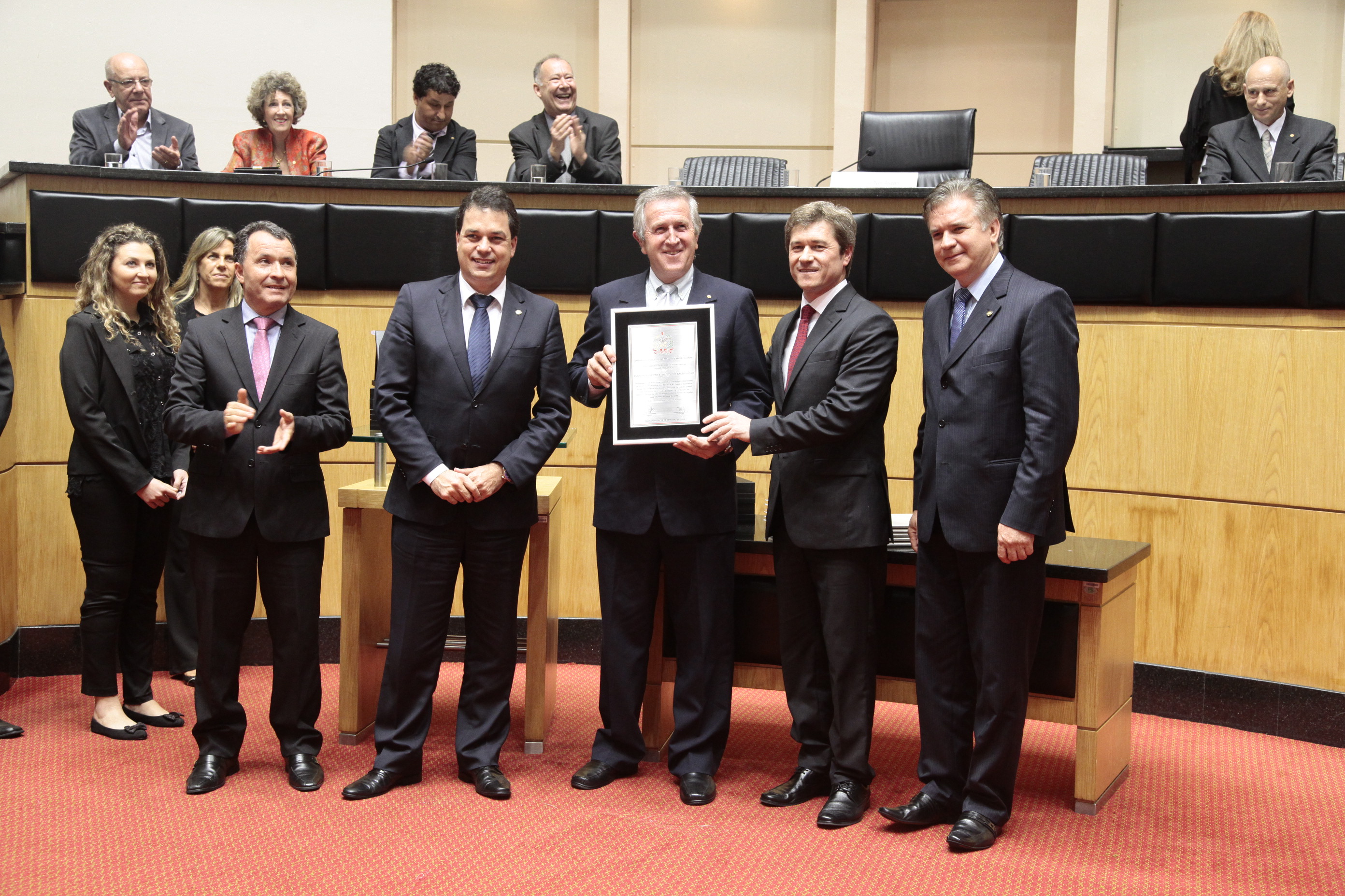 Sessão Especial em comemoração aos 60 anos da APAE de Brusque e 50 anos das APAEs de Joinville, Blumenau e Lages. Foto: Miriam Zomer/Agência AL