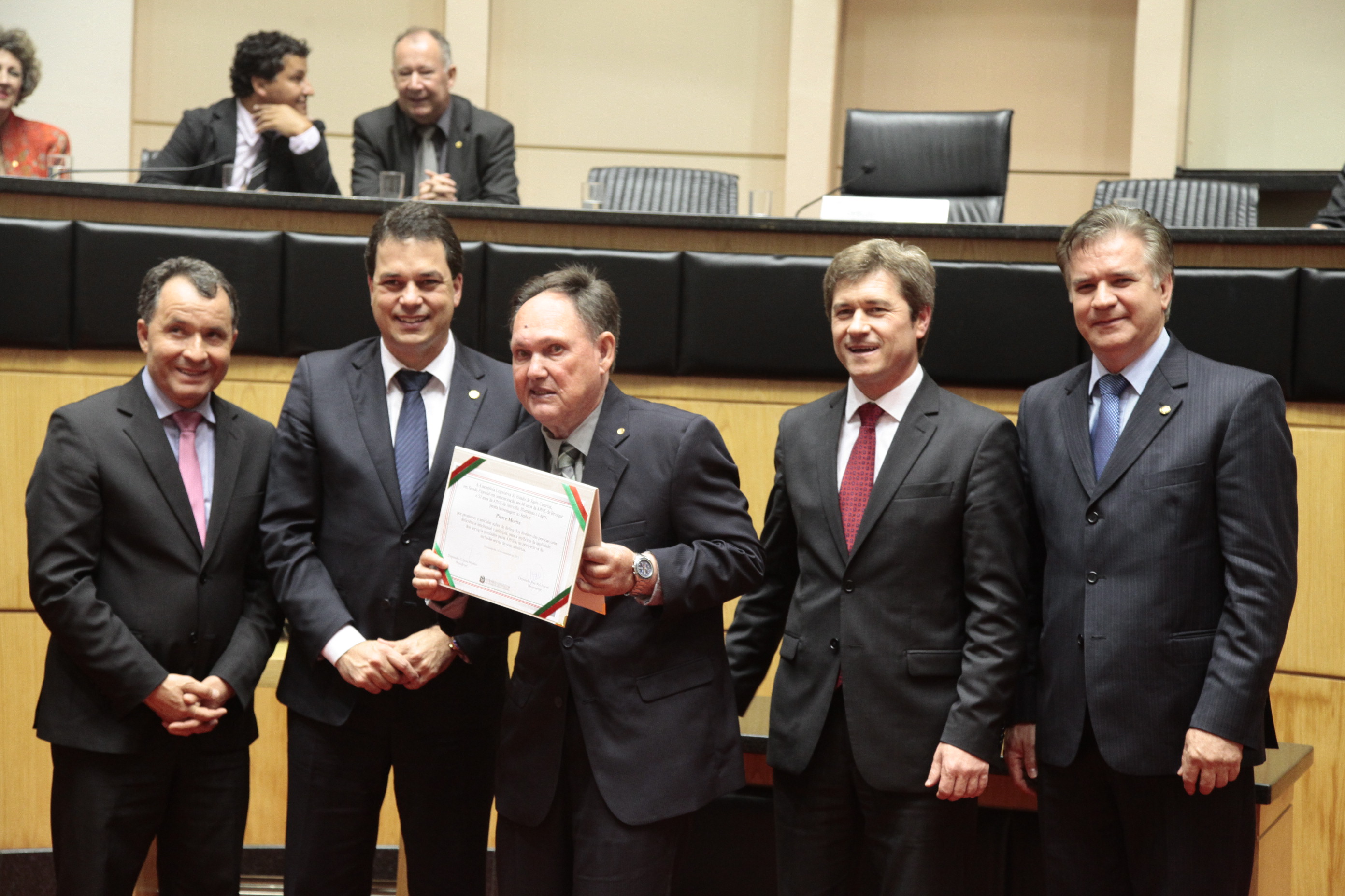 Sessão Especial em comemoração aos 60 anos da APAE de Brusque e 50 anos das APAEs de Joinville, Blumenau e Lages. Foto: Miriam Zomer/Agência AL