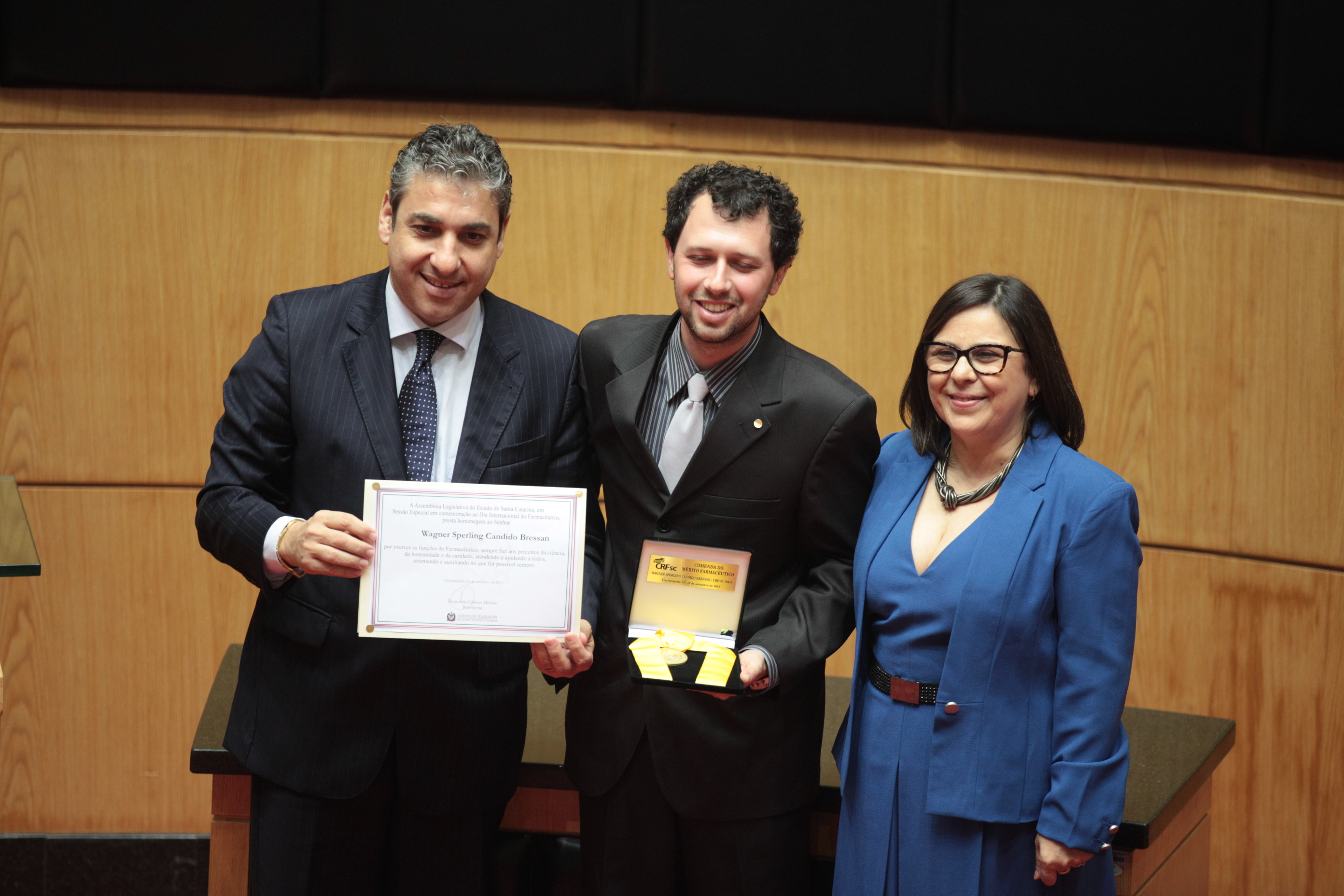 Homenagem ao Dia Internacional do Farmacêutico - Wagner Sperling Cândido Bressan