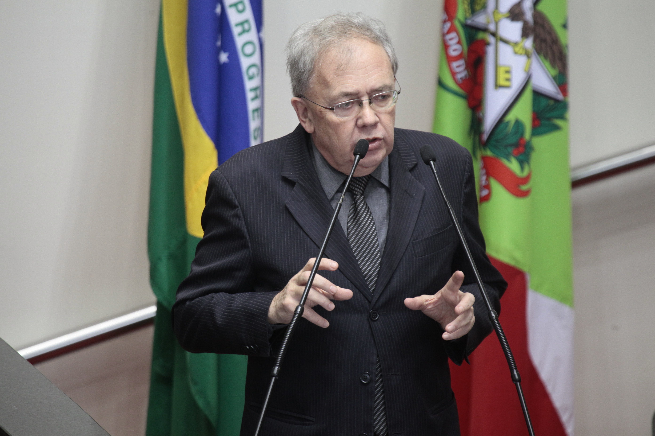Sessão Ordinária da Assembleia Legislativa do Estado de Santa Catarina. Deputado Fernando Coruja (PMDB) - Foto: Miriam Zomer/Agência AL