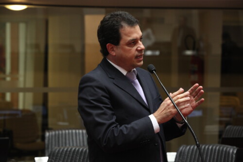 Deputado Minotto propõe diligência sobre impacto financeiro na transformação das SDR’s em Agências