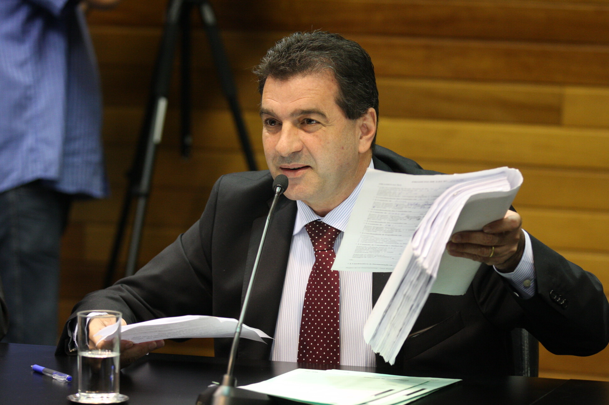 CCJ aprova emendas ao Plano Estadual de Educação