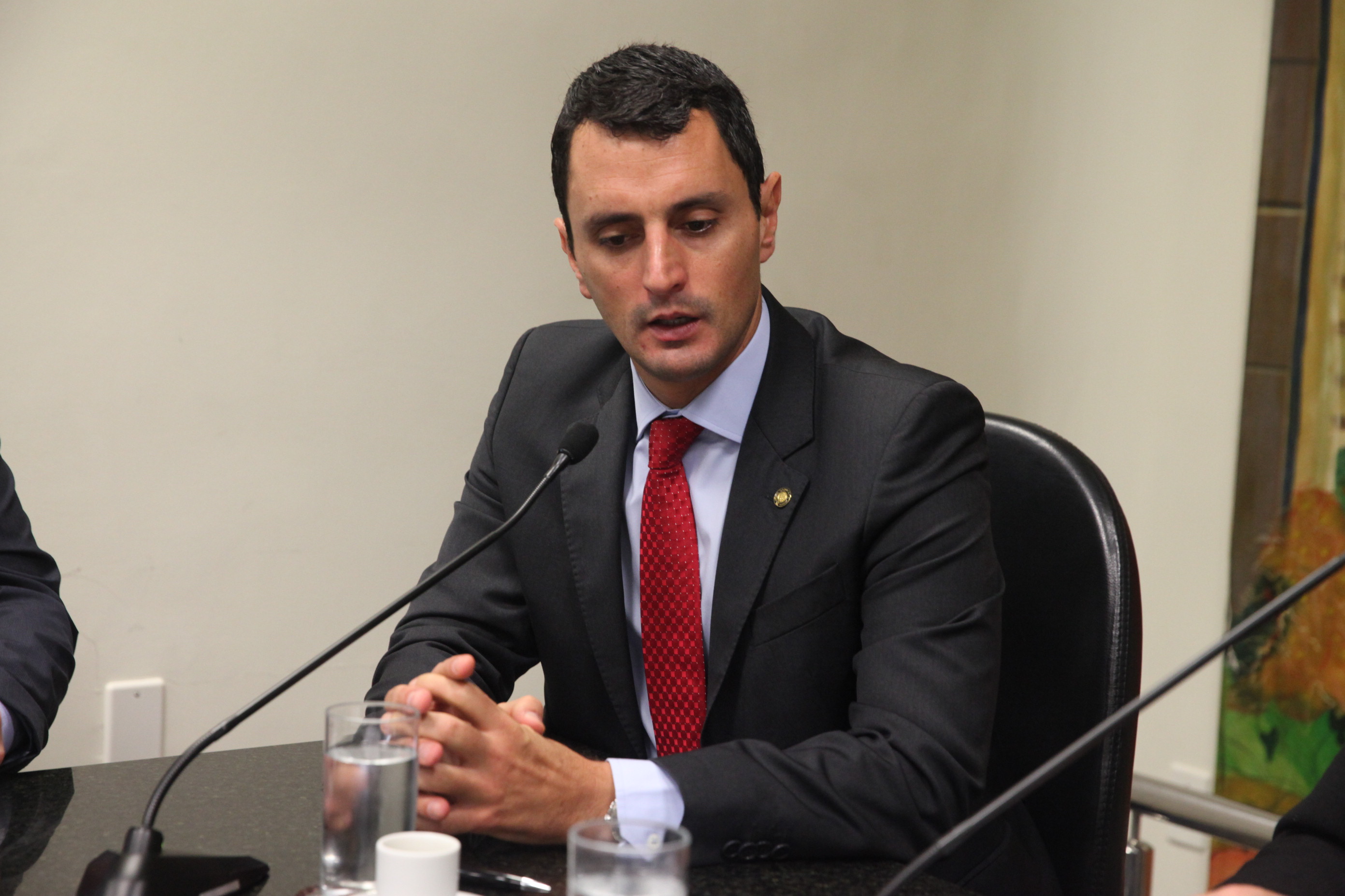 Deputado João Amin (PP). Comissão de Segurança Pública. Foto: Fábio Queiroz / Agência AL