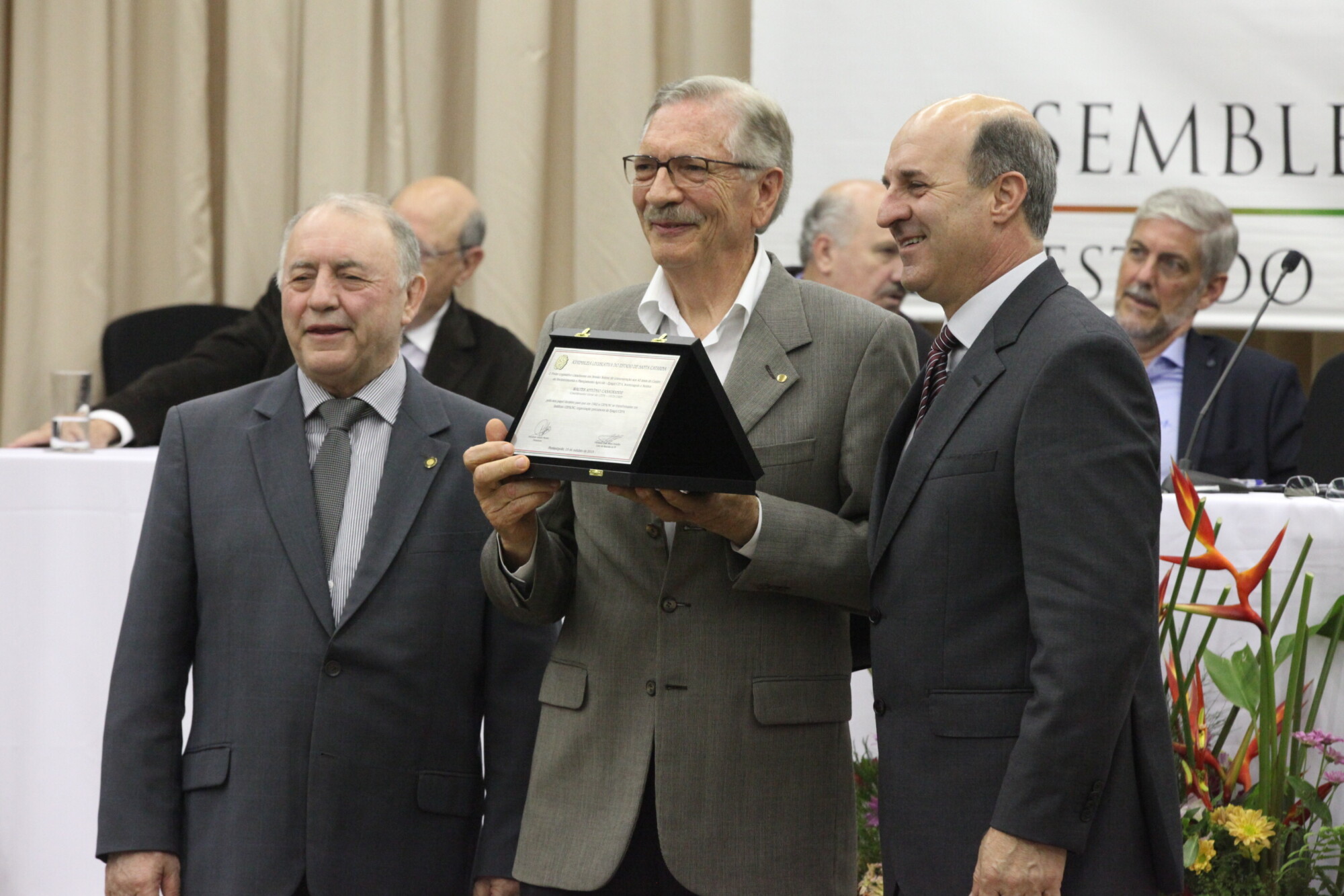 Cepa/Epagri completa 40 anos e recebe homenagem da Assembleia