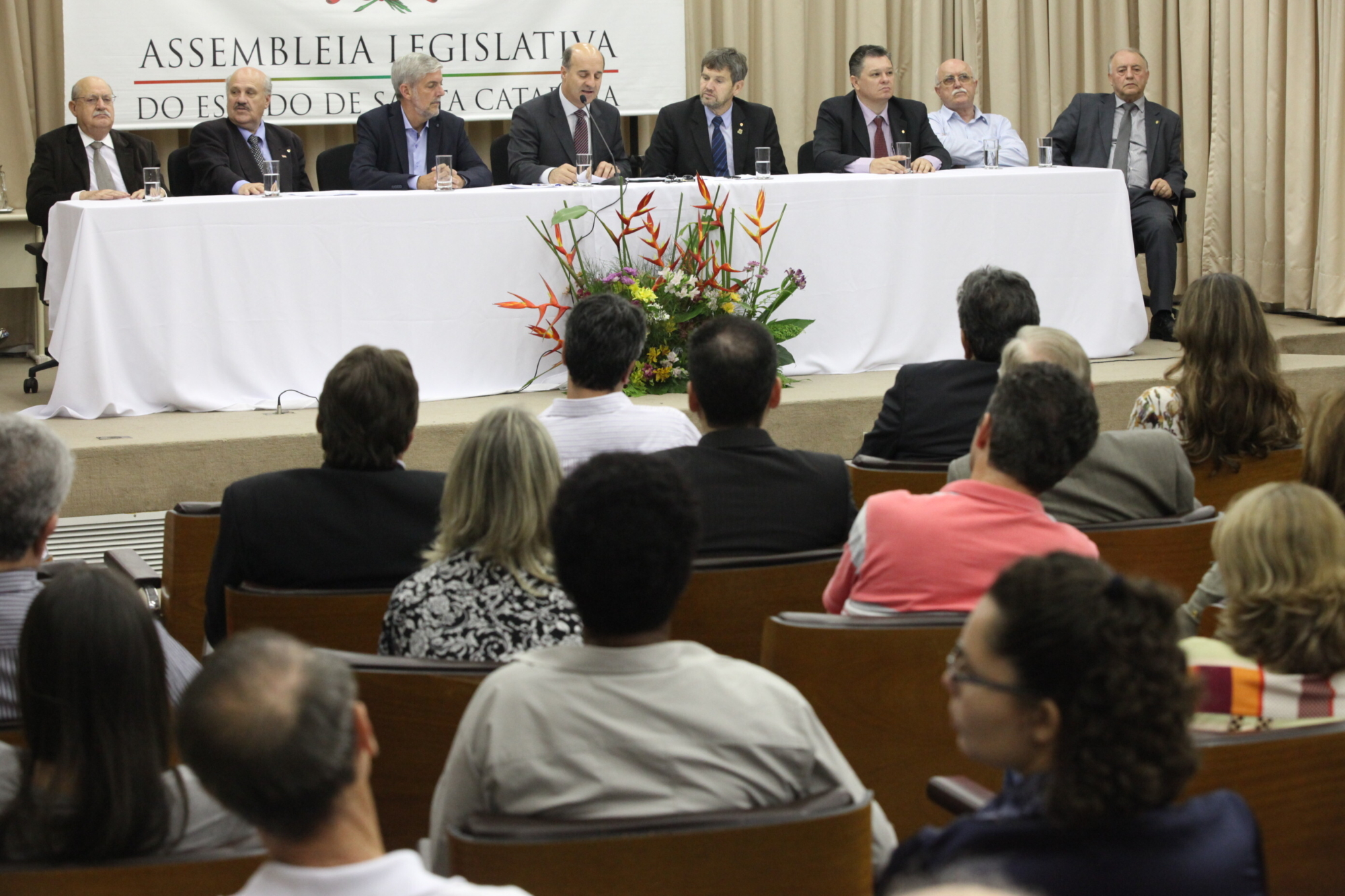 Parlamento celebra 40 anos do centro de planejamento agrícola do Estado