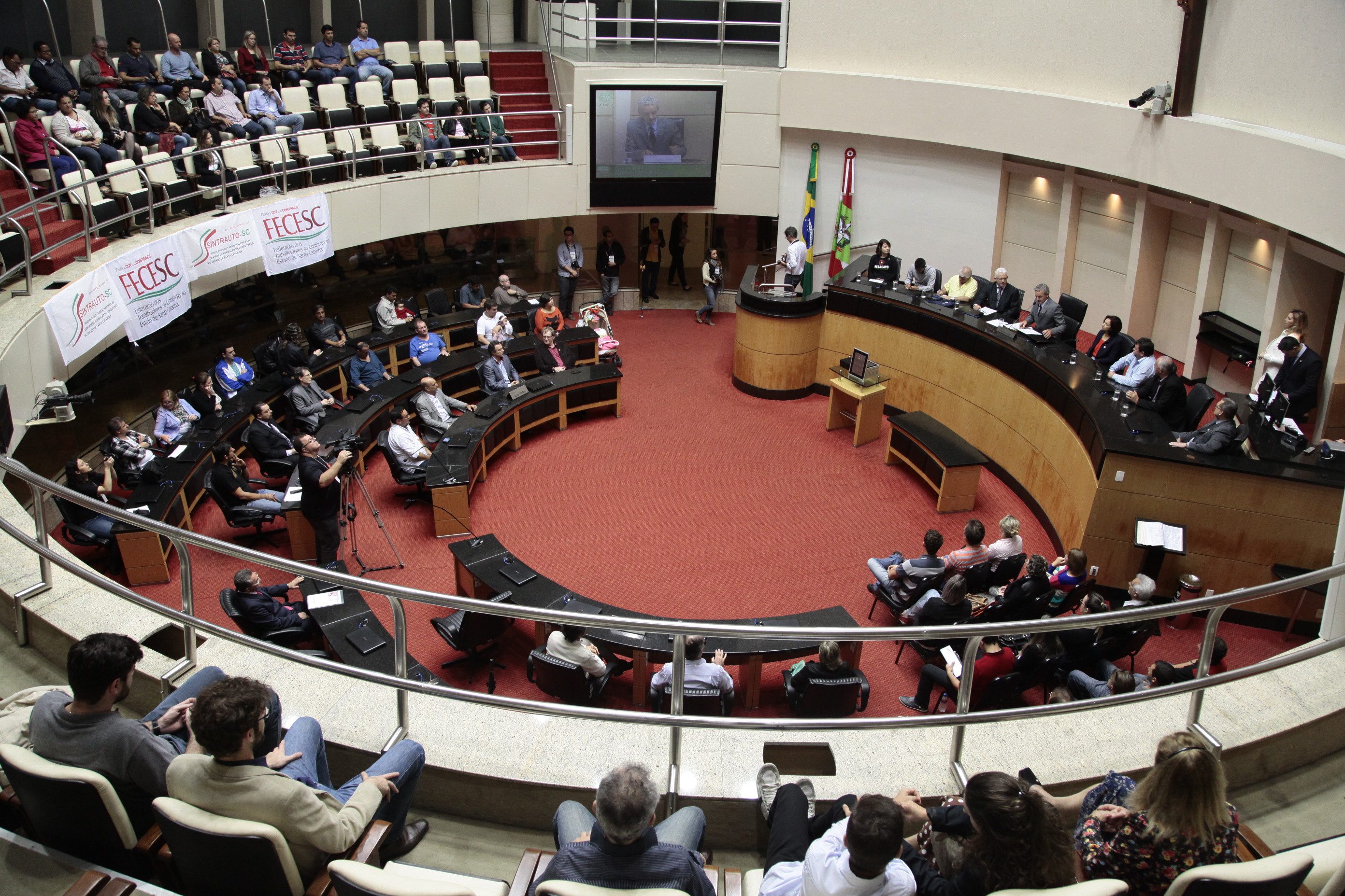 Sessão Especial em comemoração aos 60 anos do Departamento Intersindical de Estatística e Estudos Socioeconômicos - DIEESE. Foto: Miriam Zomer/Agência AL