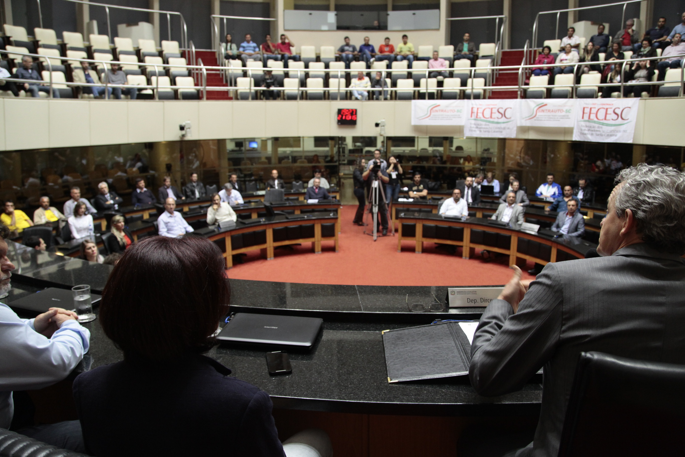 Sessão Especial em comemoração aos 60 anos do Departamento Intersindical de Estatística e Estudos Socioeconômicos - DIEESE. Foto: Miriam Zomer/Agência AL